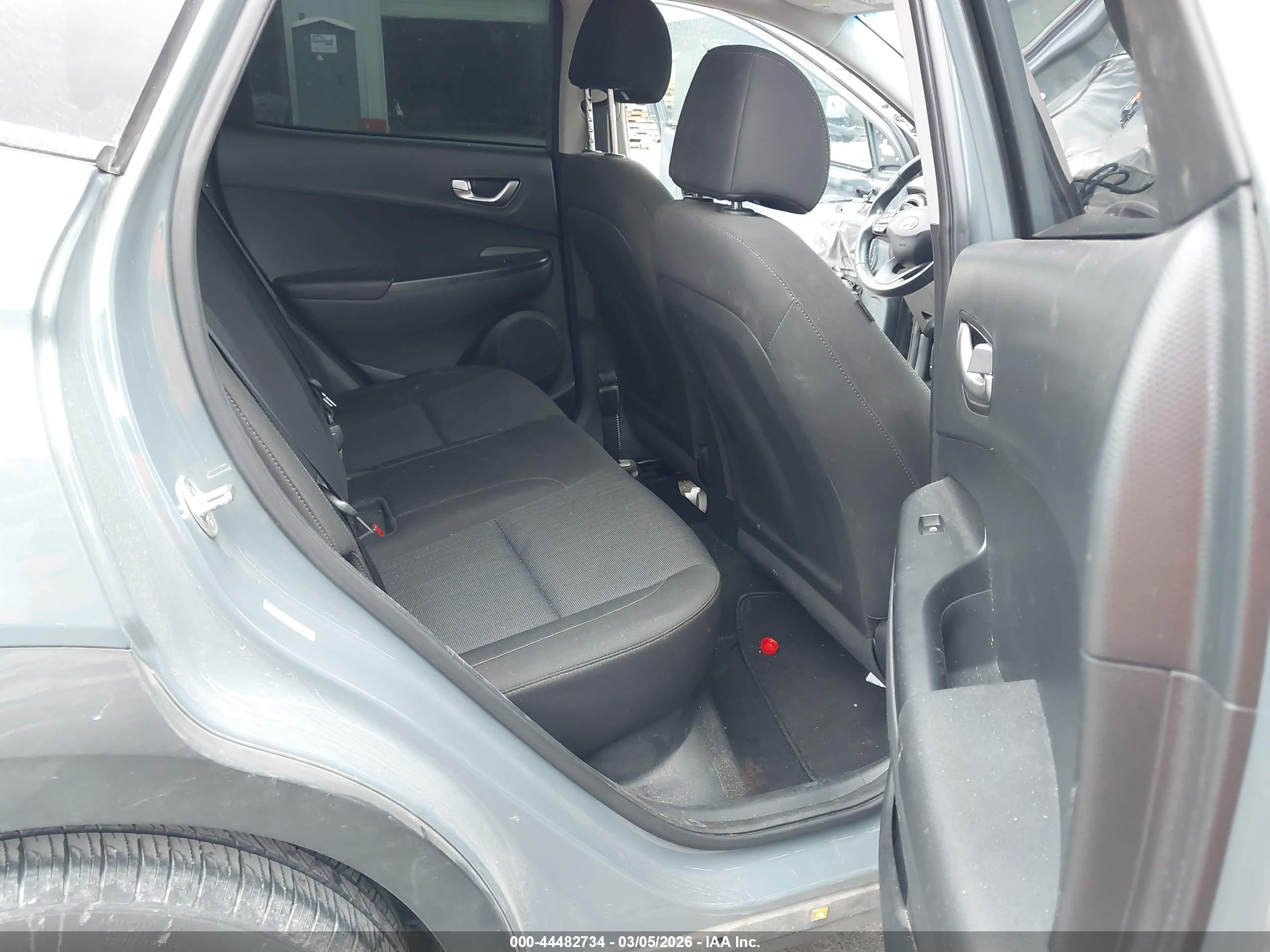 HYUNDAI KONA image 8