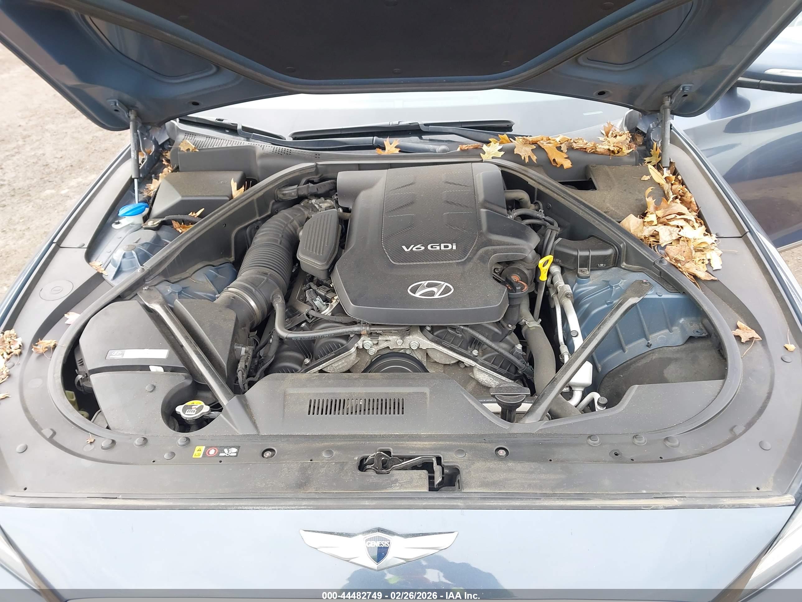 HYUNDAI GENESIS image 10