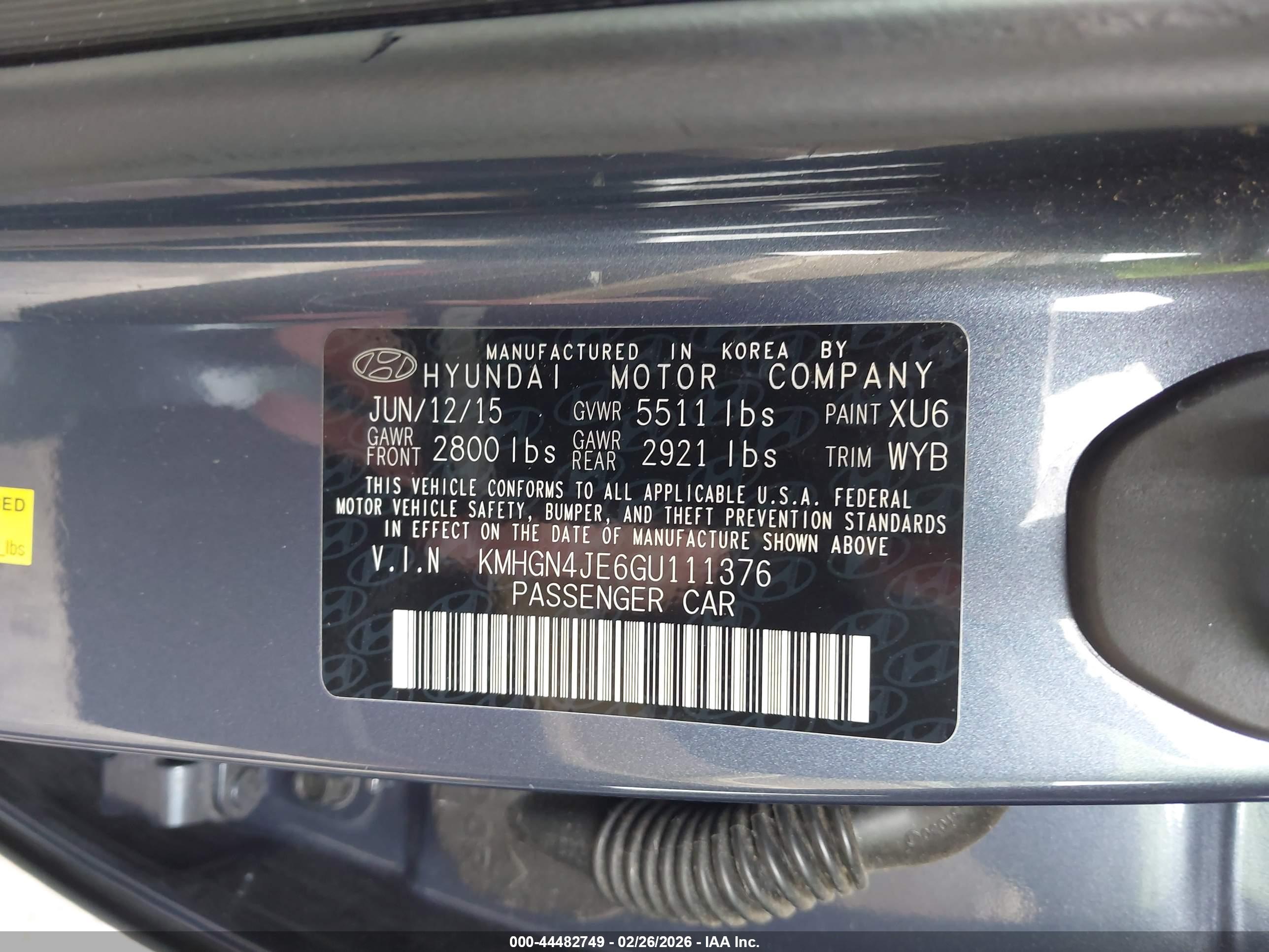 HYUNDAI GENESIS image 9