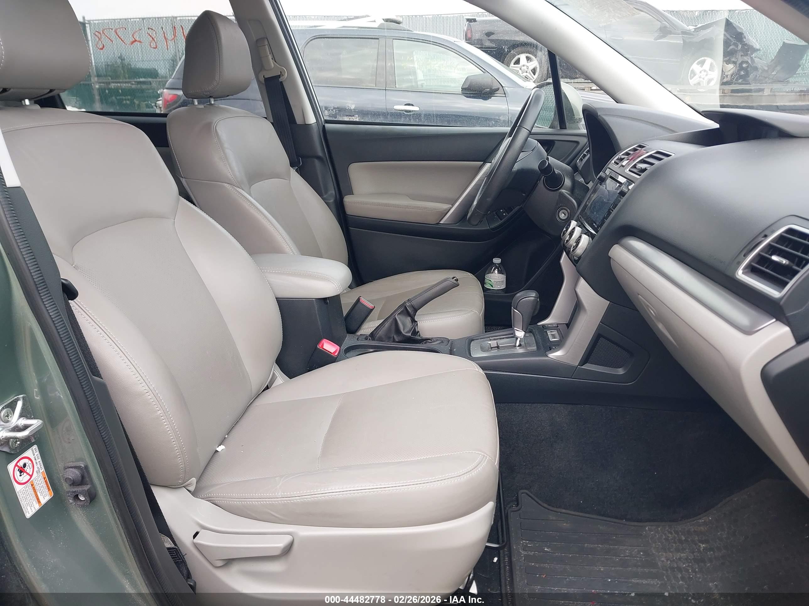 SUBARU FORESTER image 5