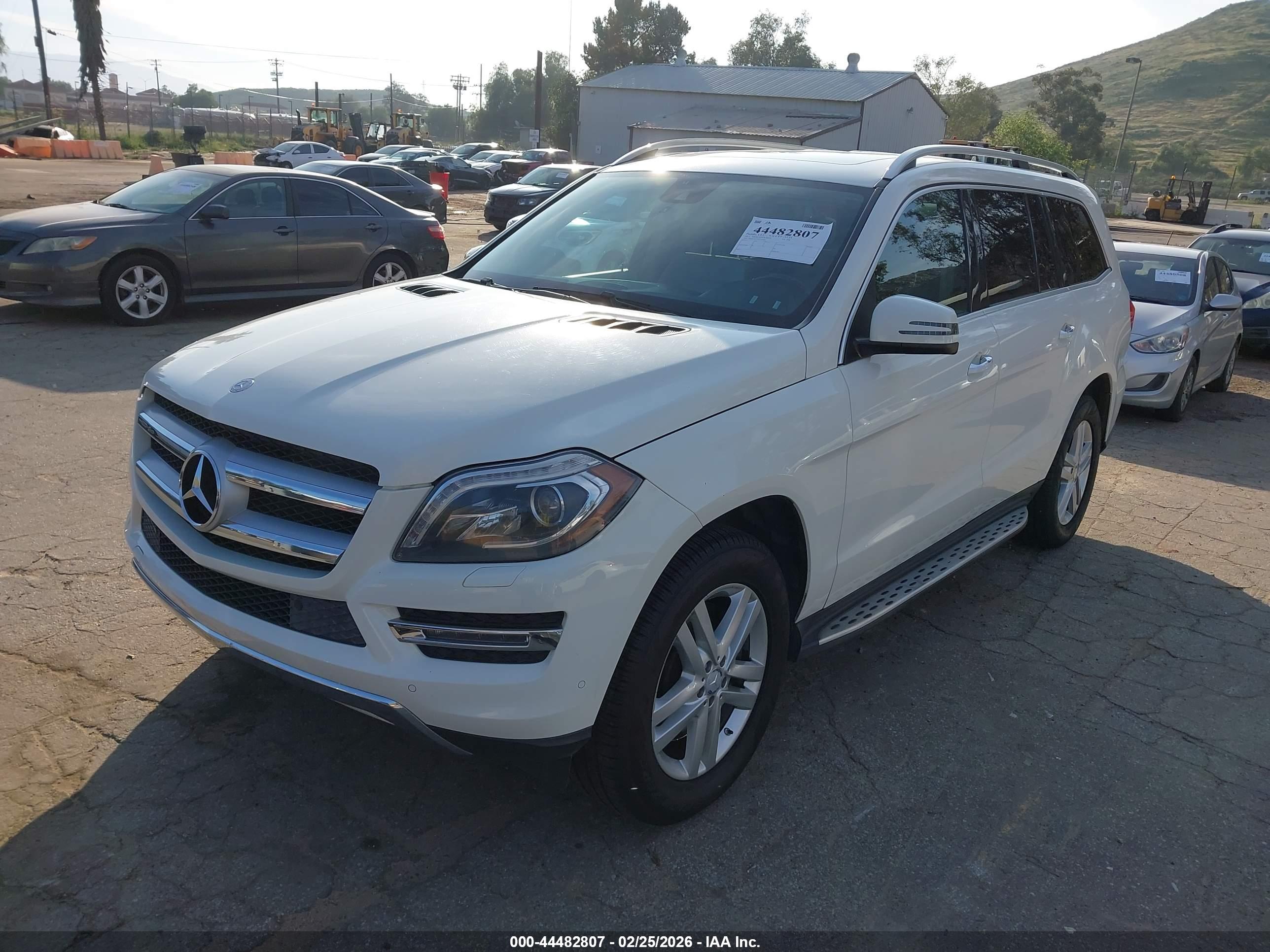 MERCEDES-BENZ GL image 2