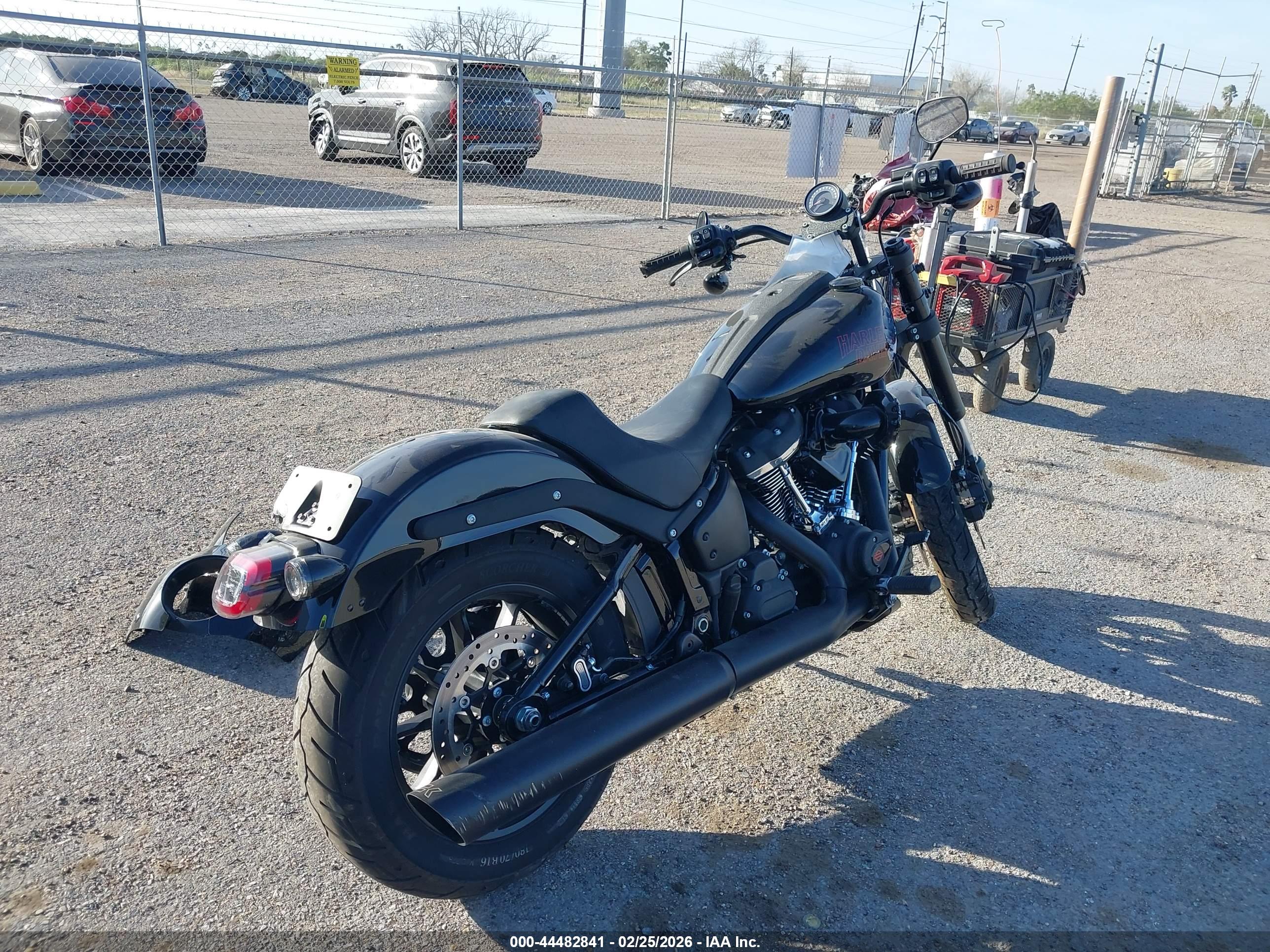 HARLEY-DAVIDSON FXLRS image 3