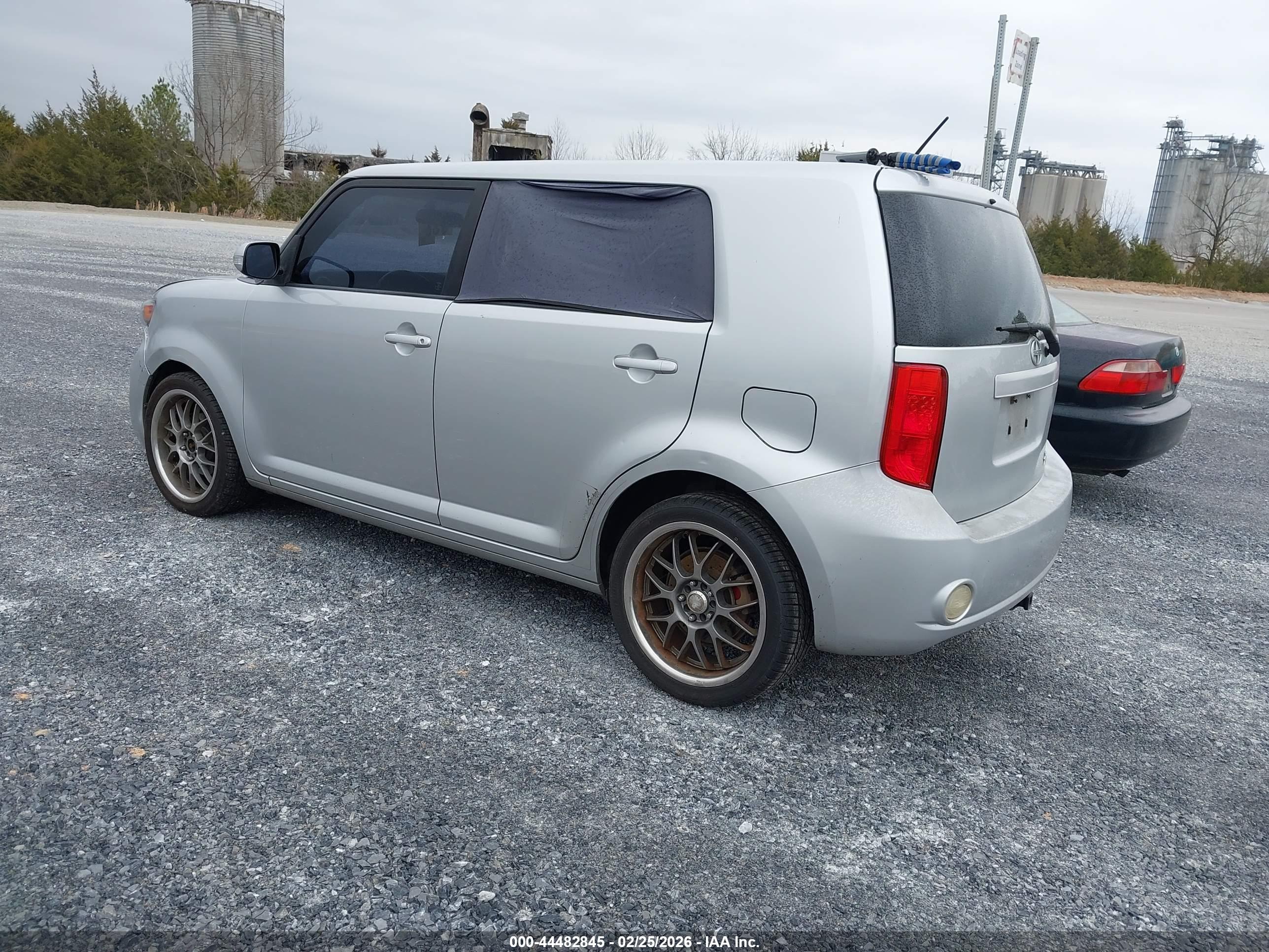 SCION XB image 3