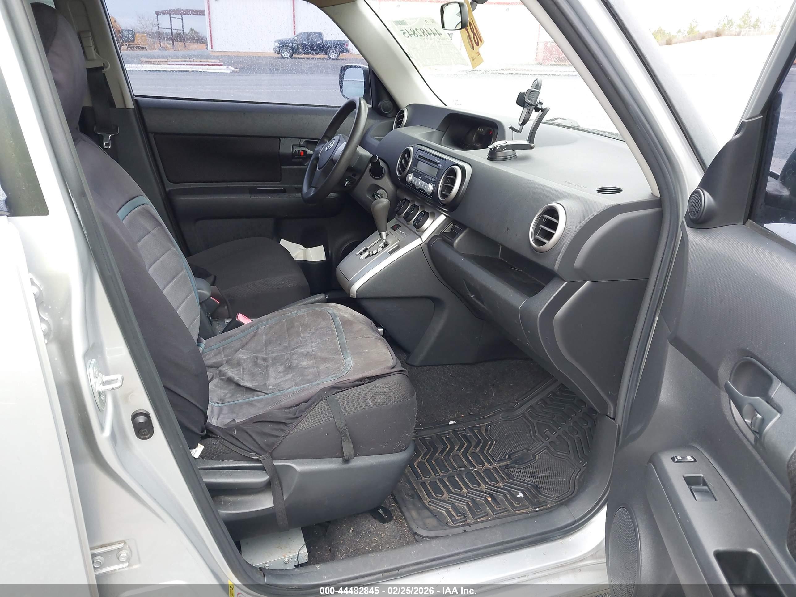 SCION XB image 5