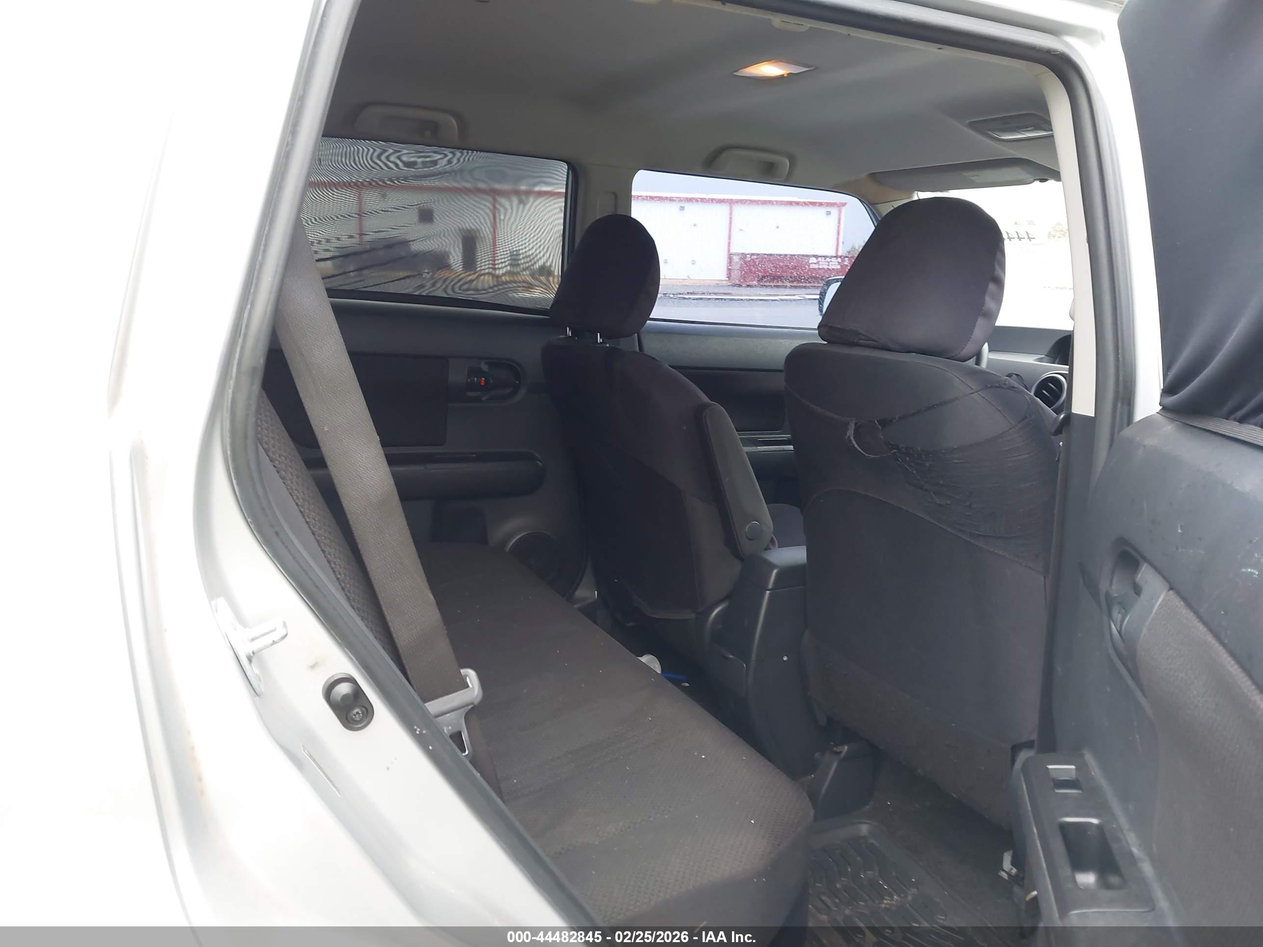 SCION XB image 8