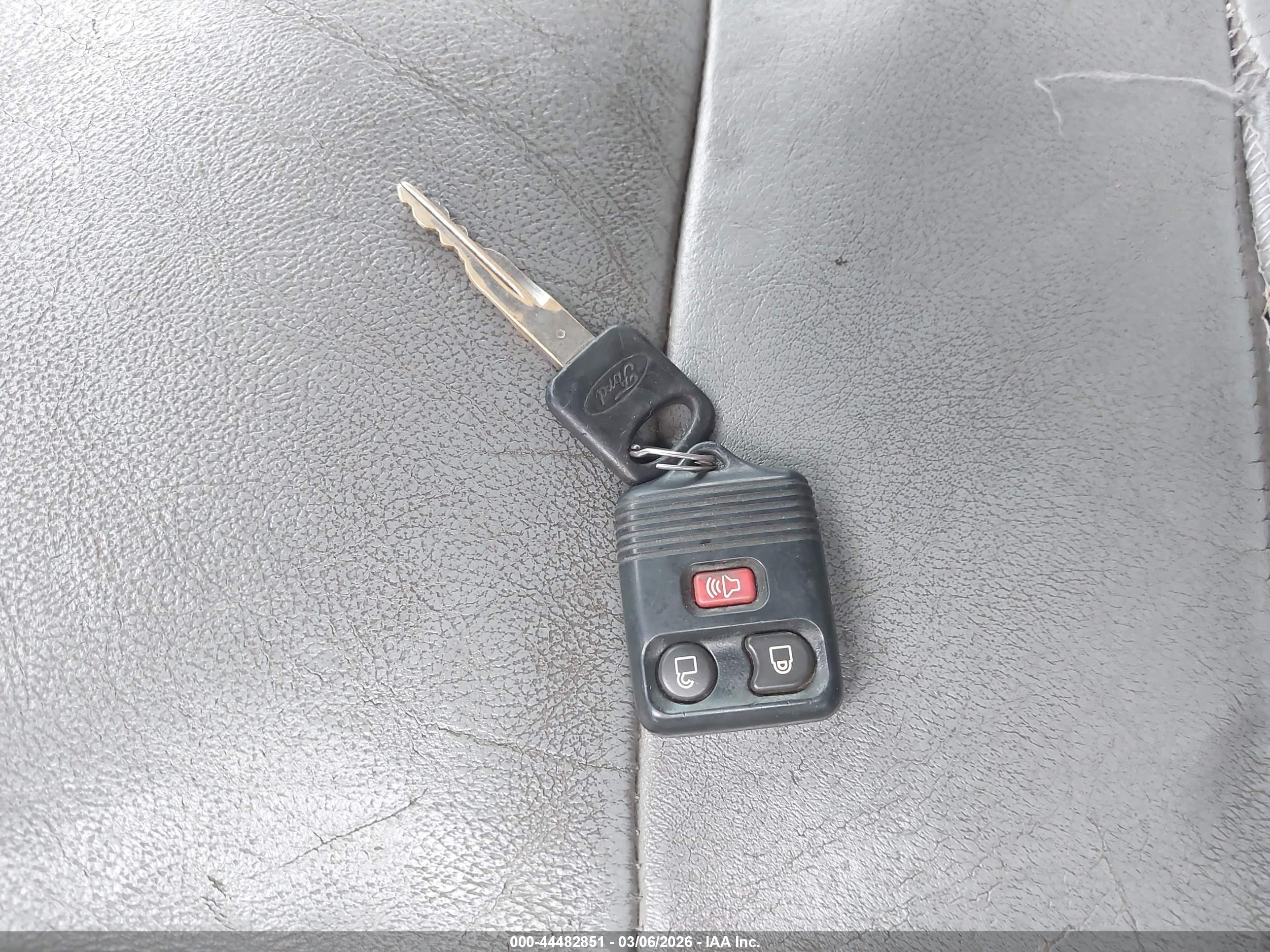 FORD F-250 image 11
