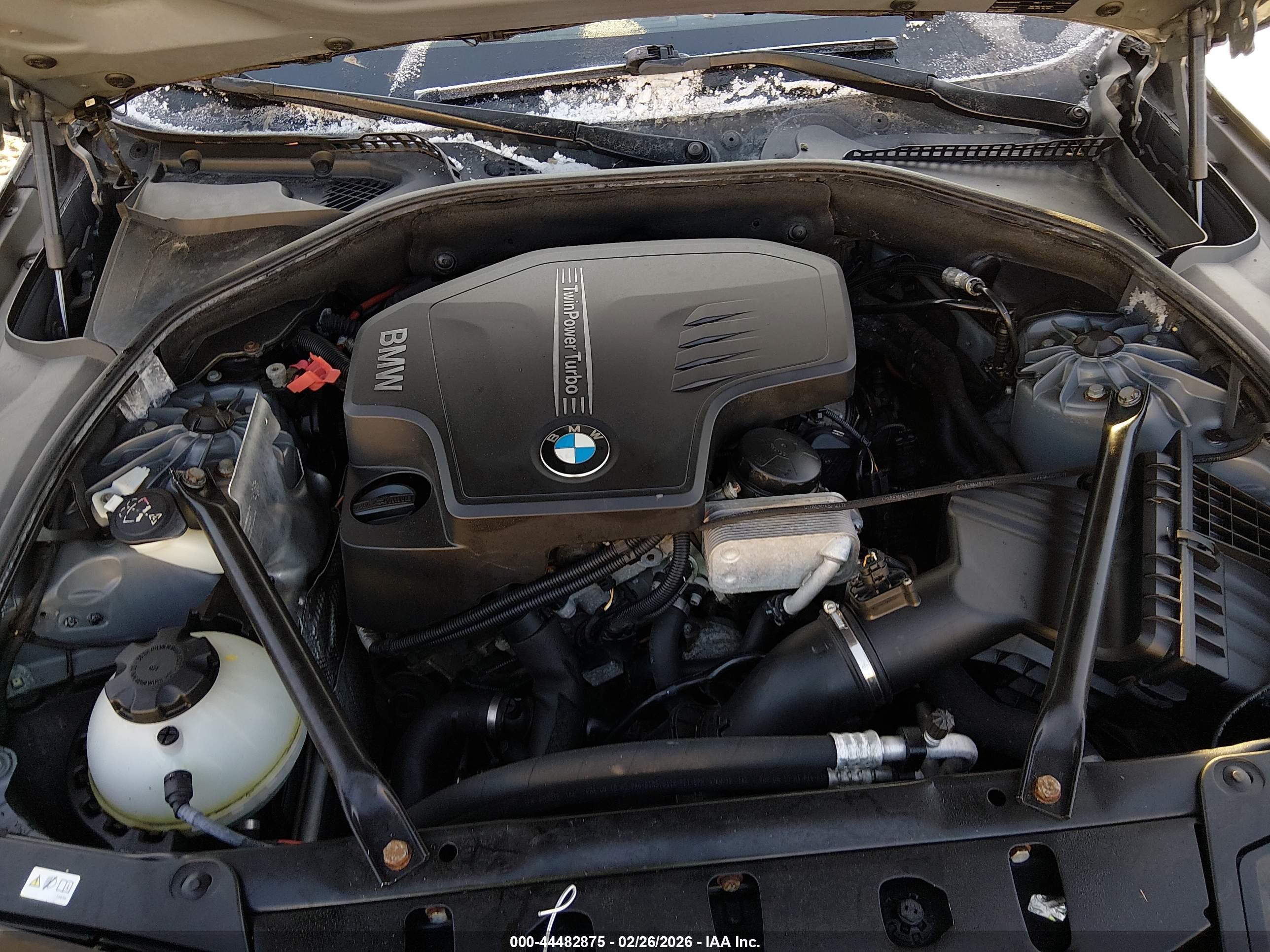 BMW 528I image 10