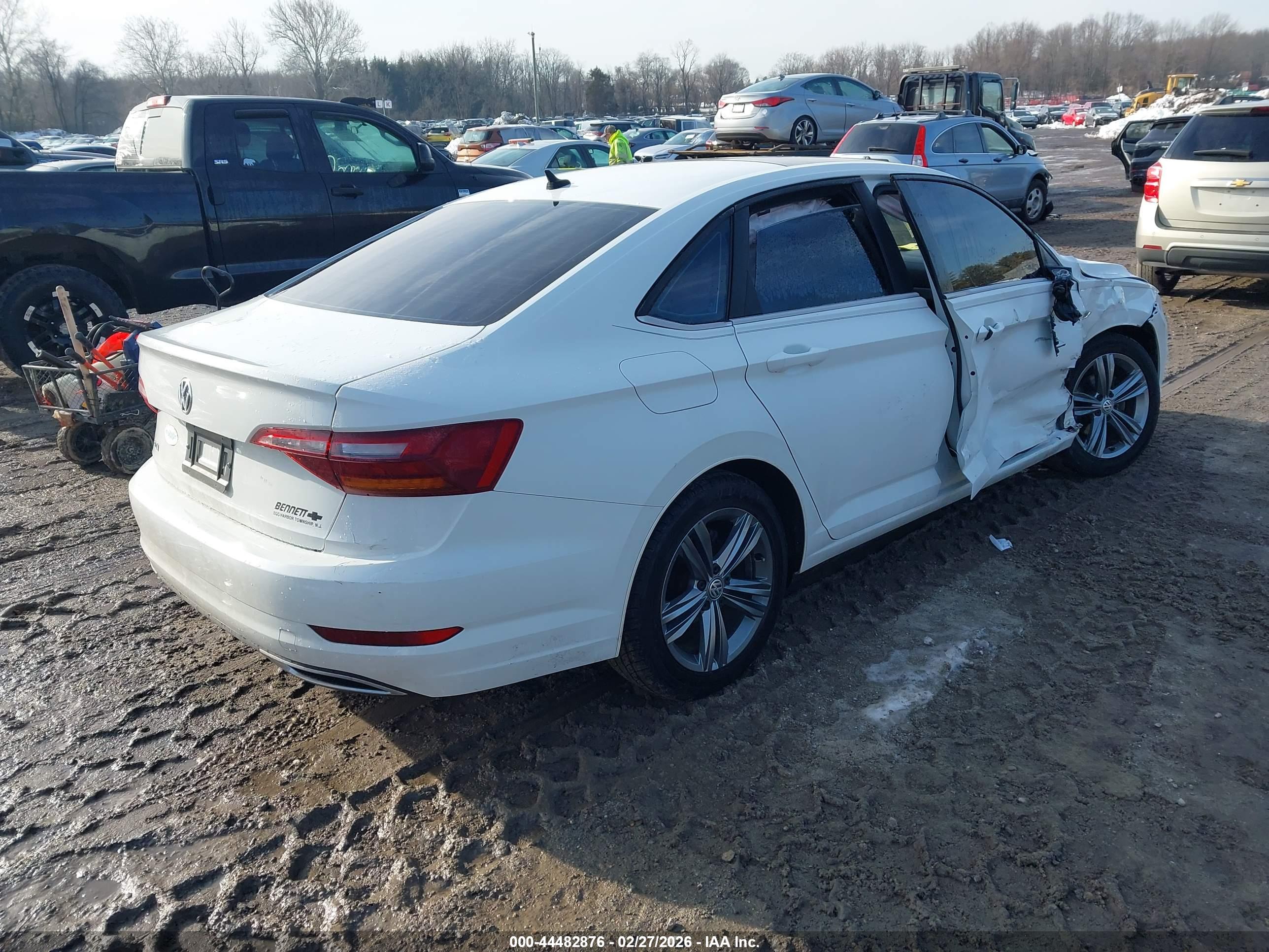 VOLKSWAGEN JETTA image 2