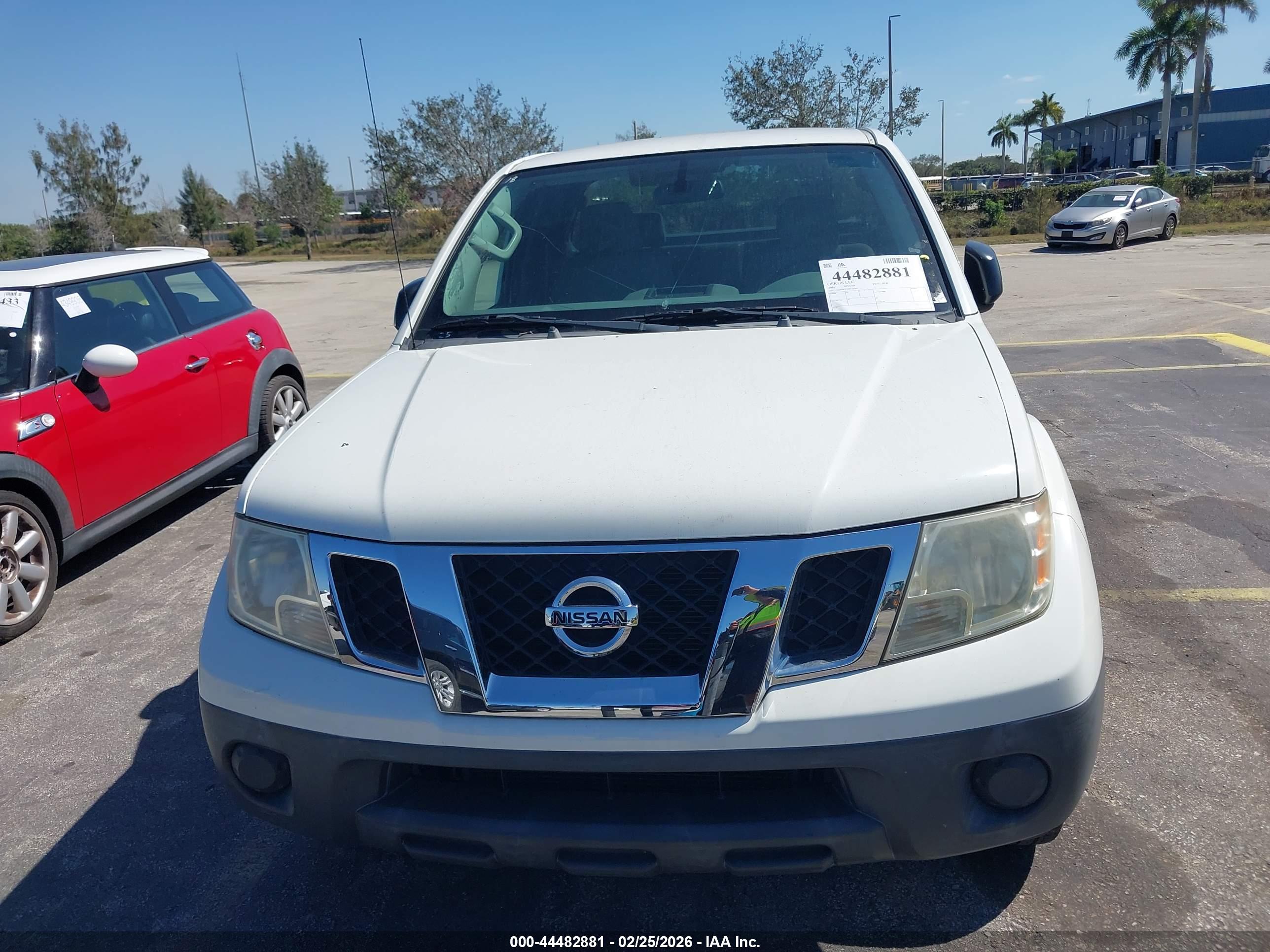 NISSAN FRONTIER image 6