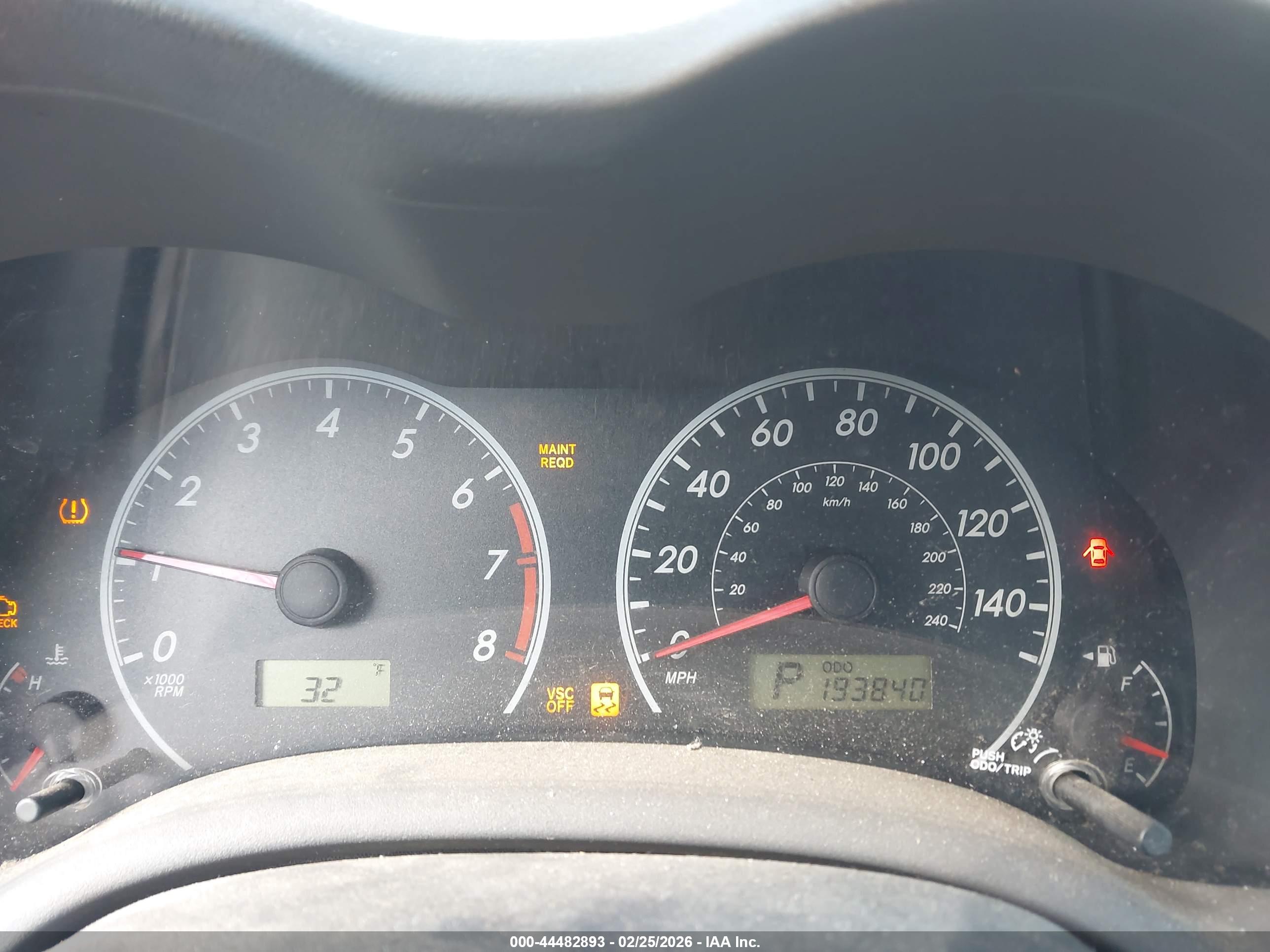 TOYOTA COROLLA image 7