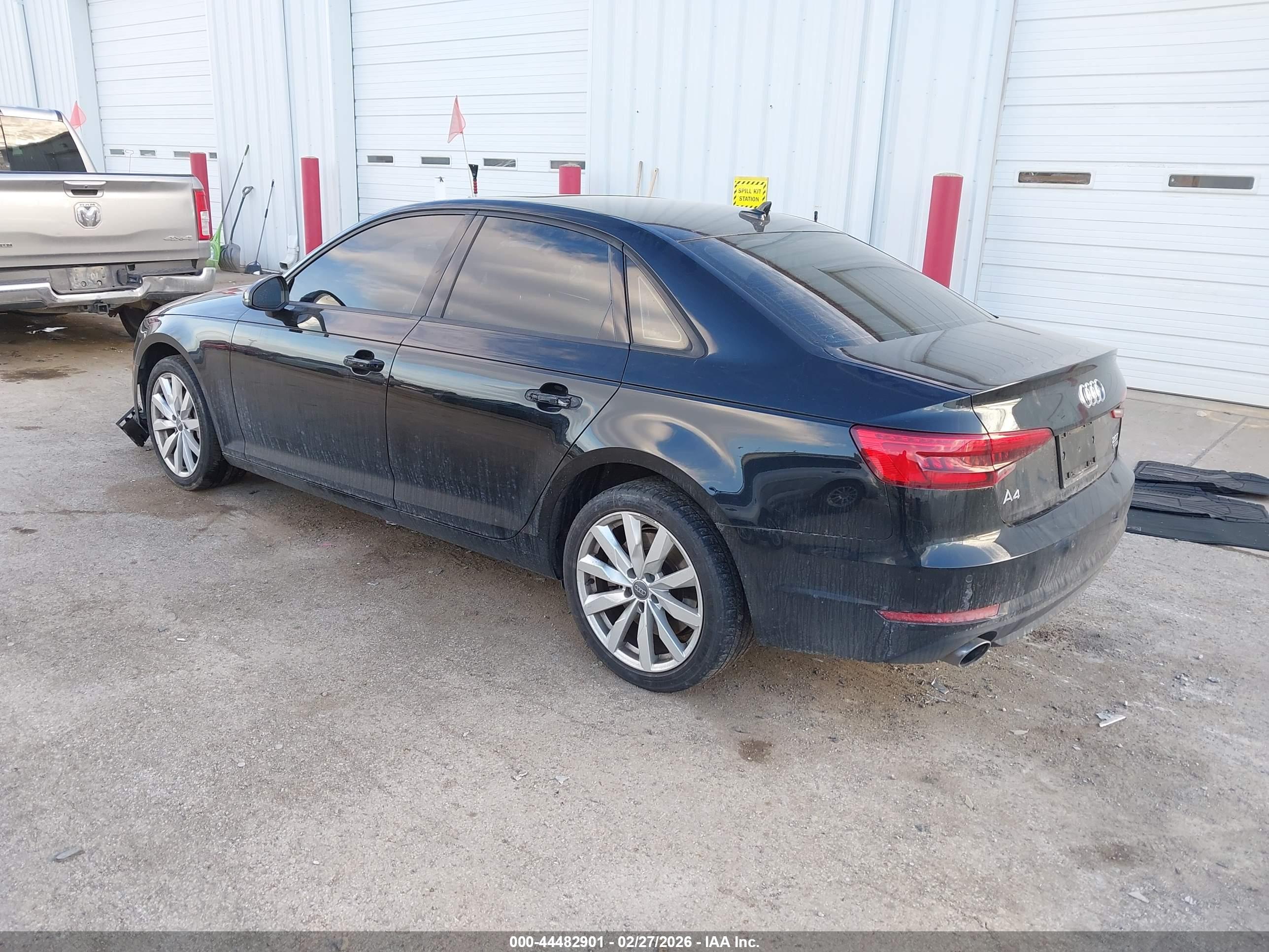 AUDI A4 image 3