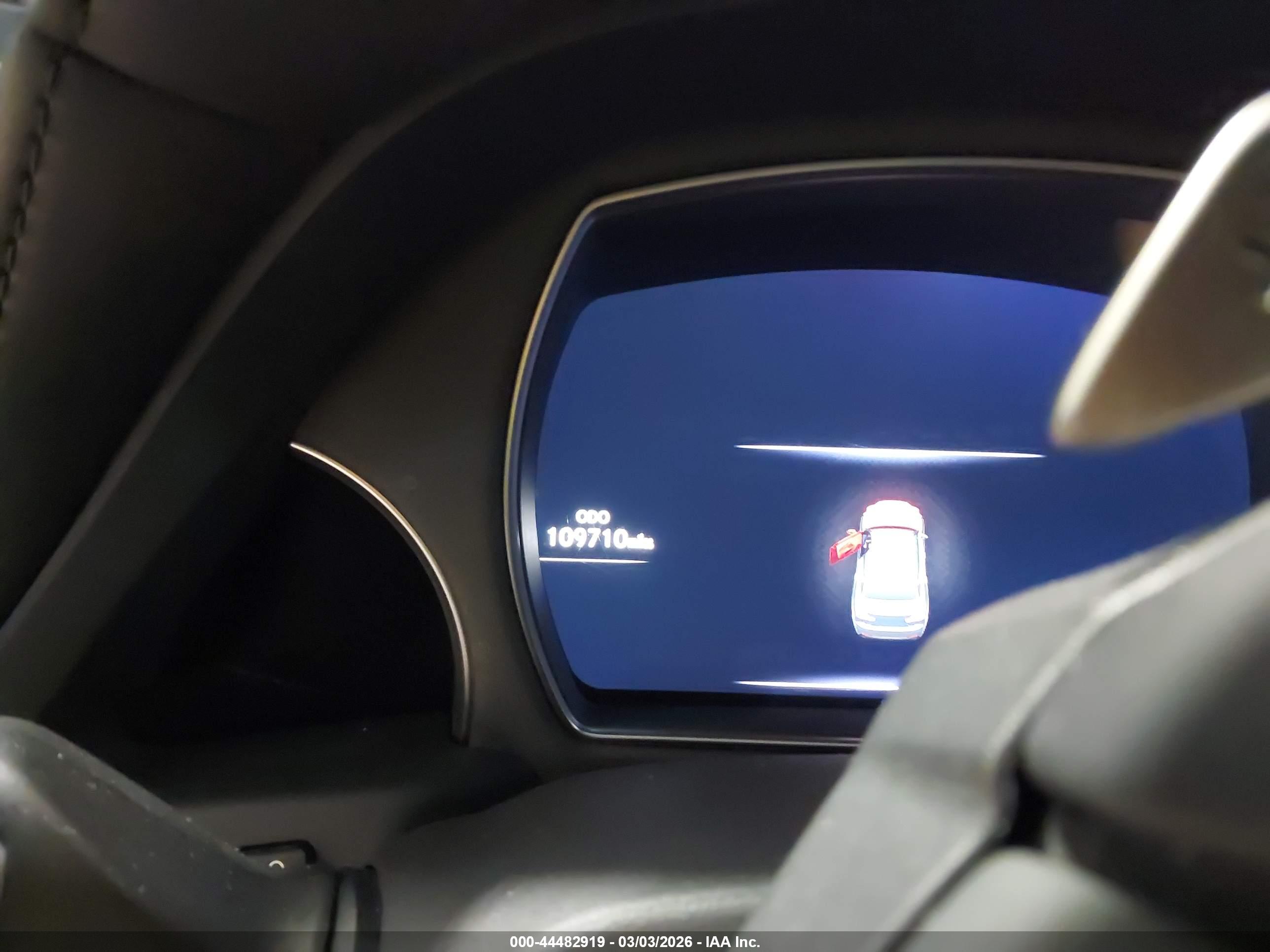 LEXUS LS image 7