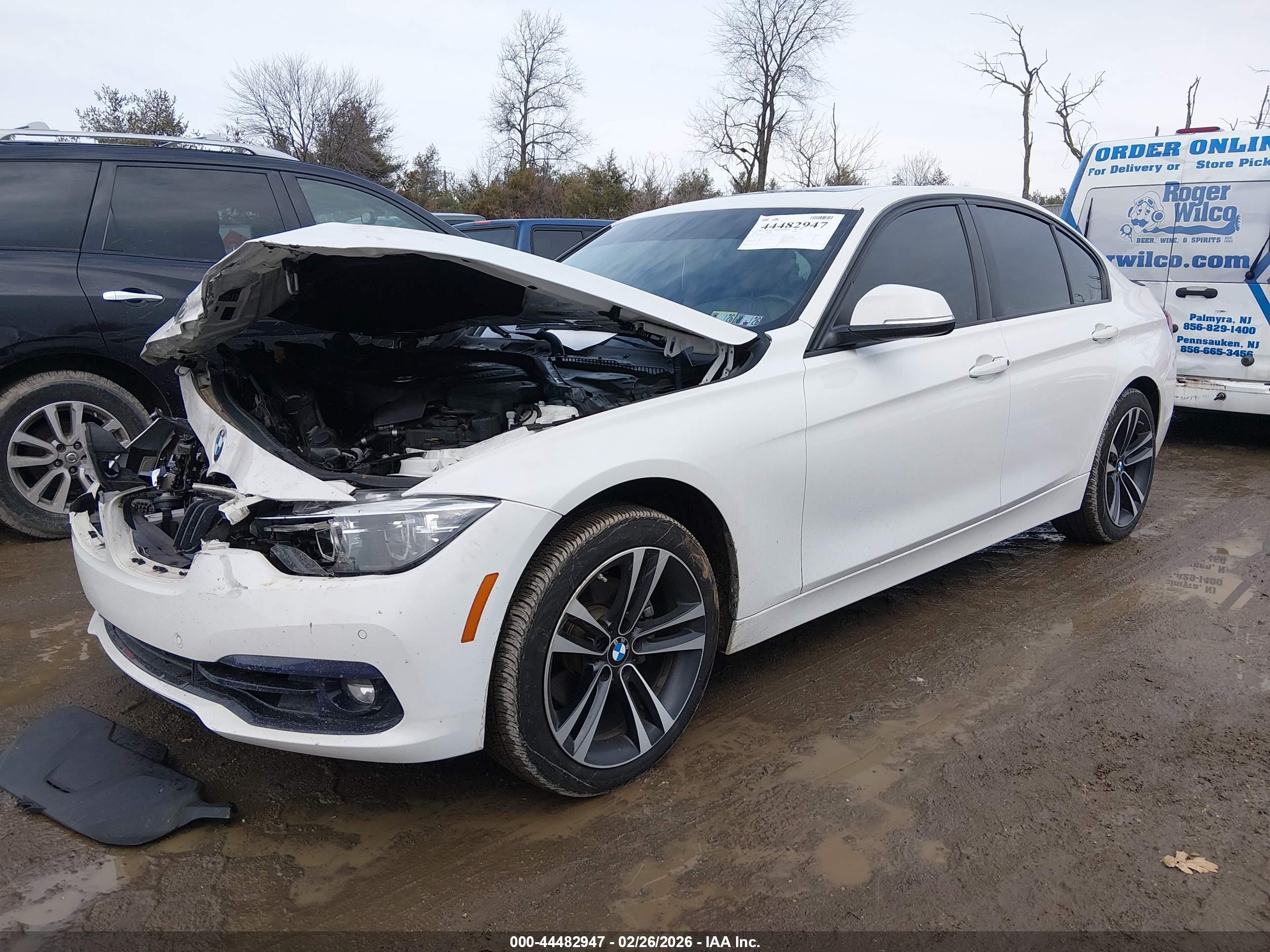 BMW 330I image 2