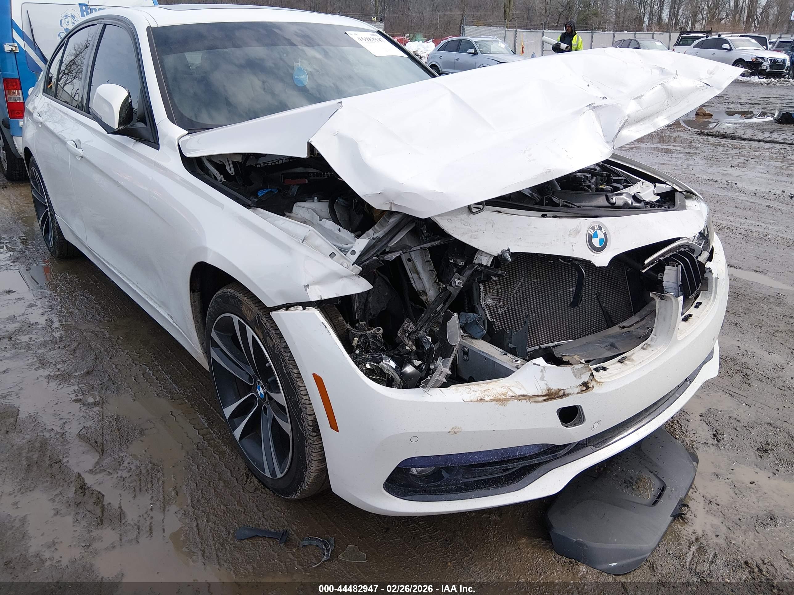 BMW 330I image 6