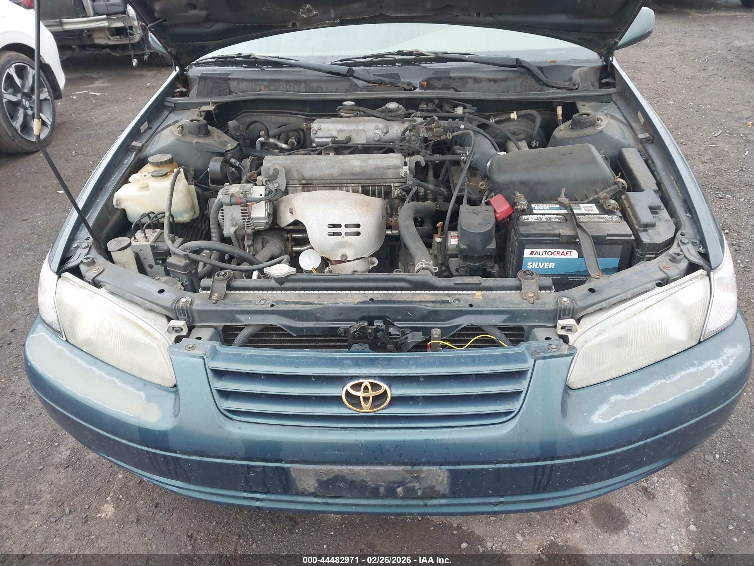 TOYOTA CAMRY image 6