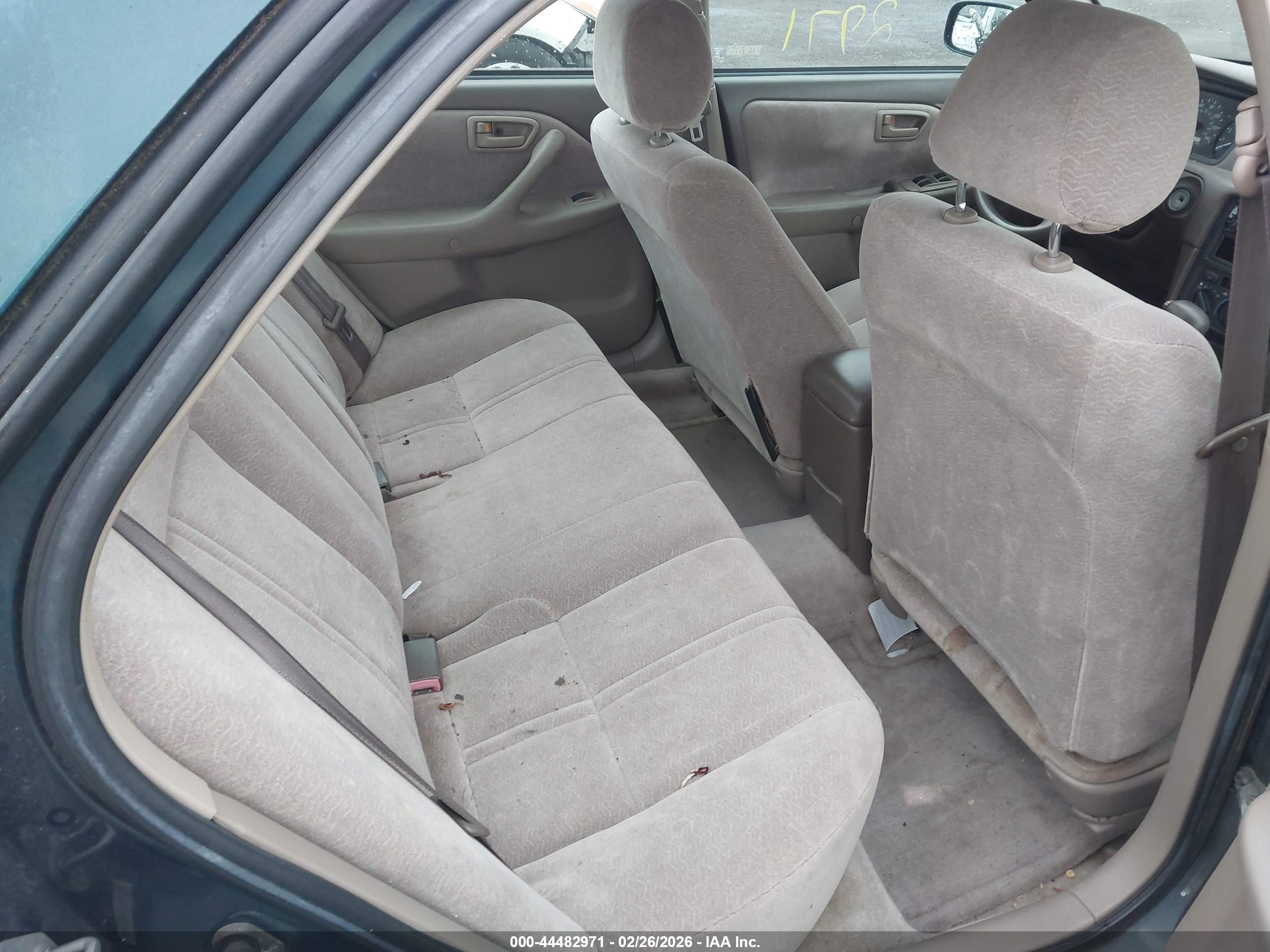 TOYOTA CAMRY image 8