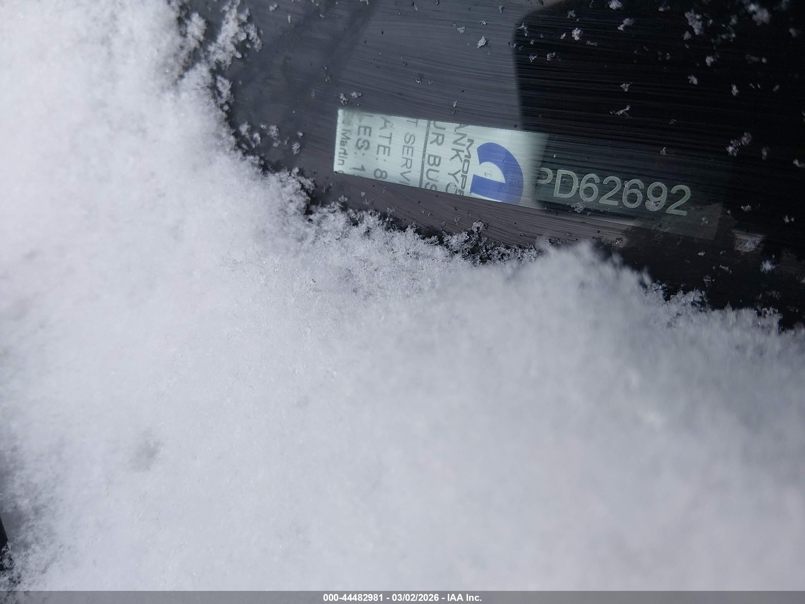 JEEP RENEGADE image 9