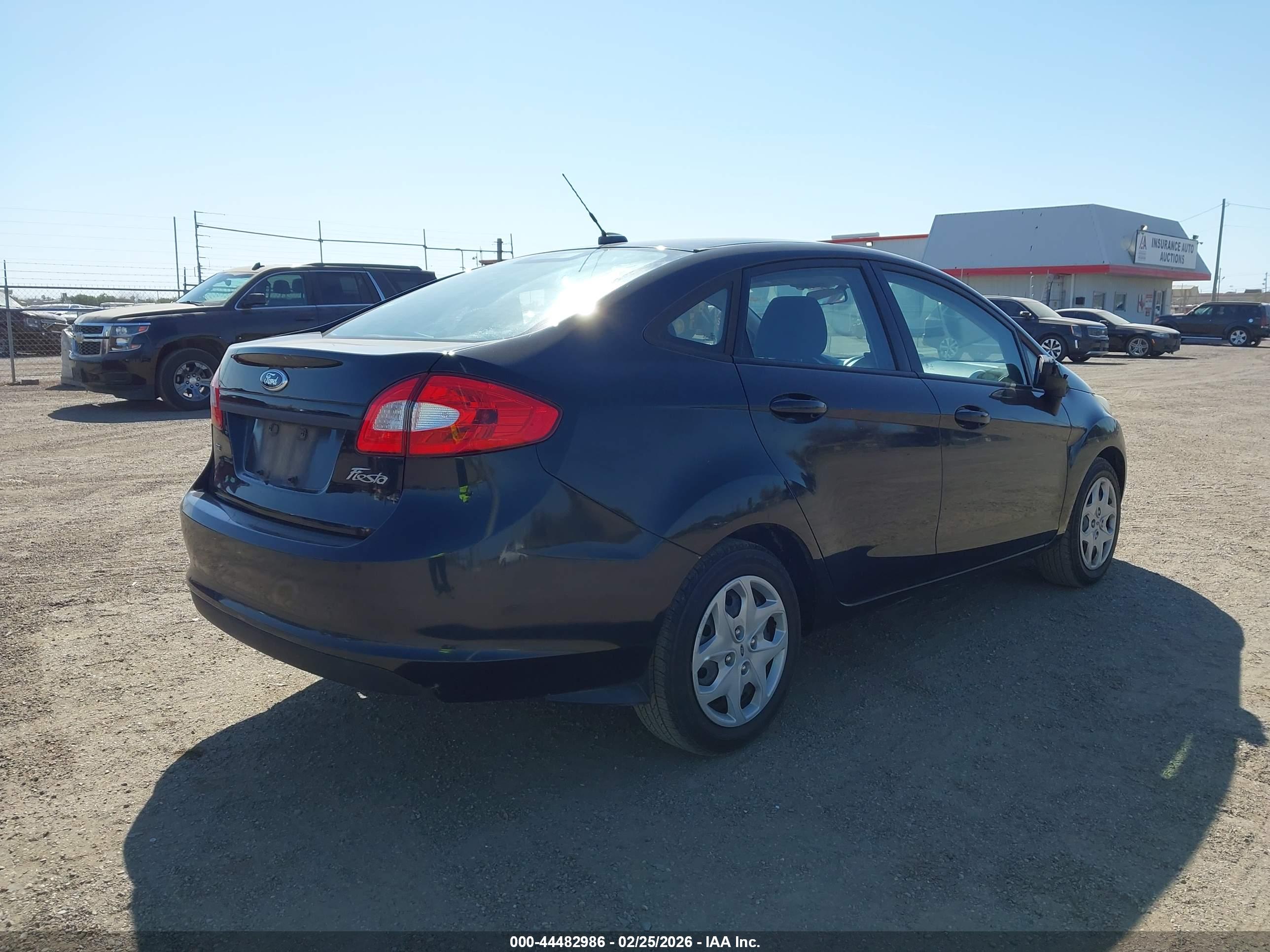 FORD FIESTA image 4