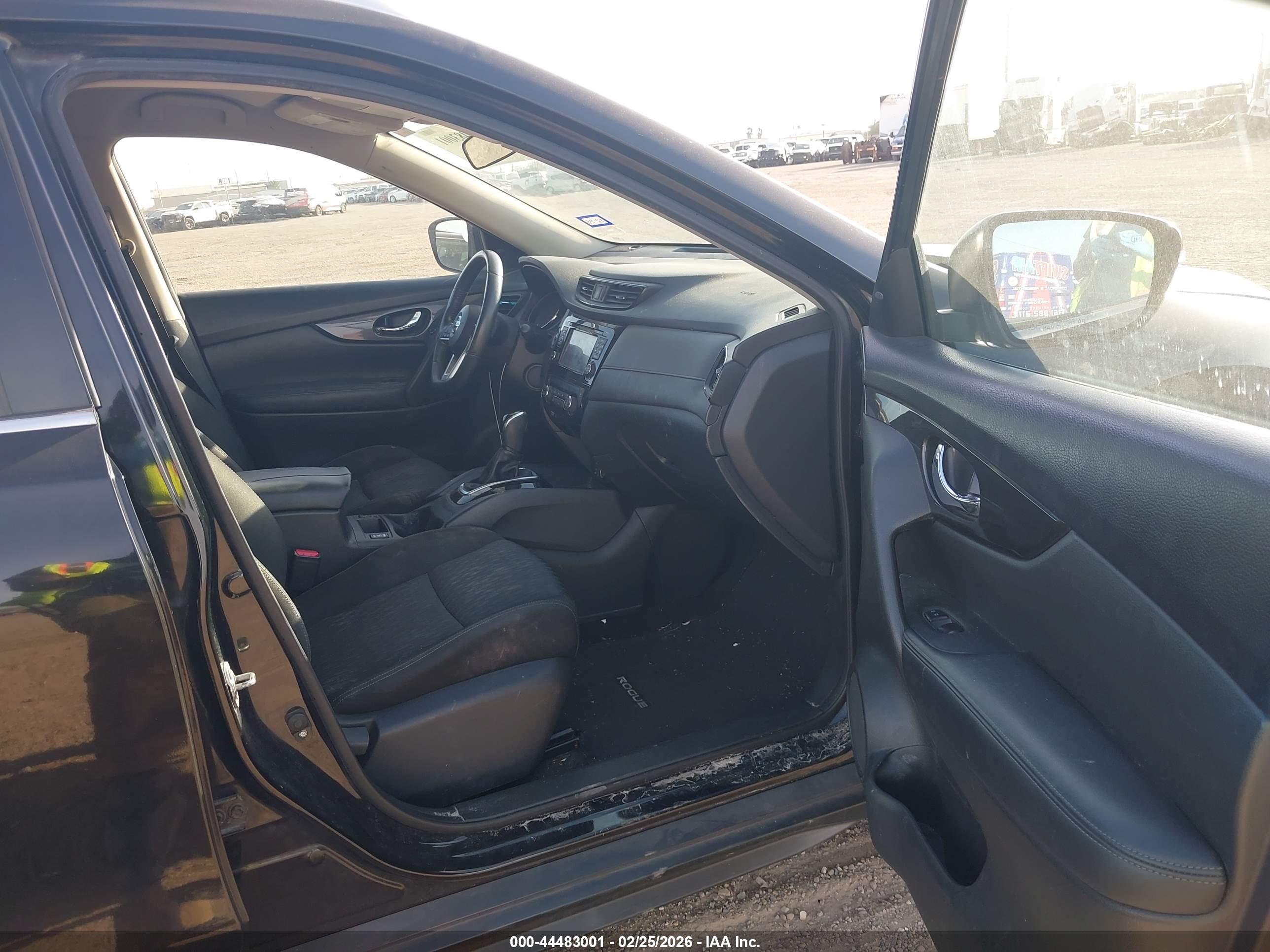 NISSAN ROGUE image 5