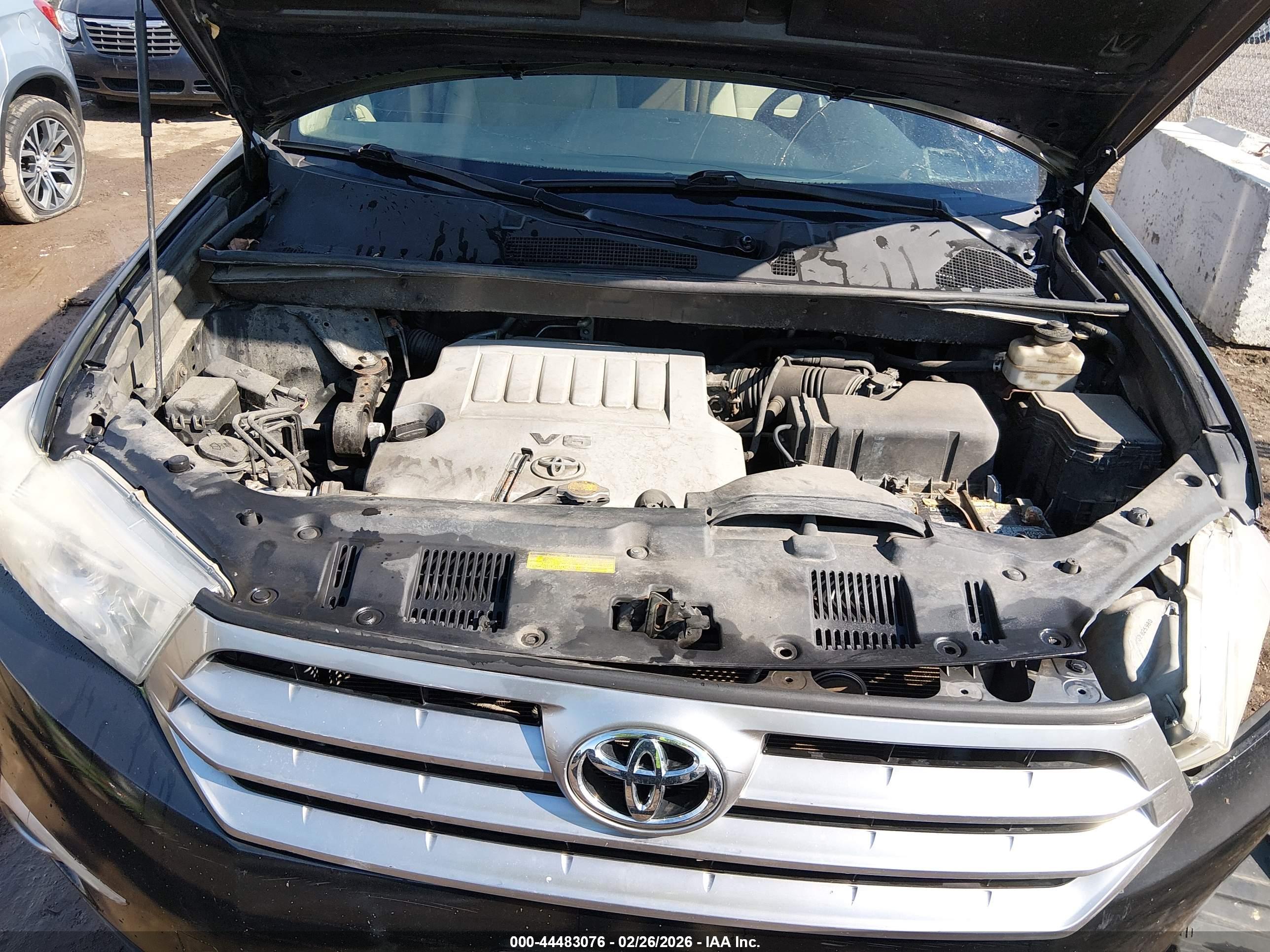 TOYOTA HIGHLANDER image 10