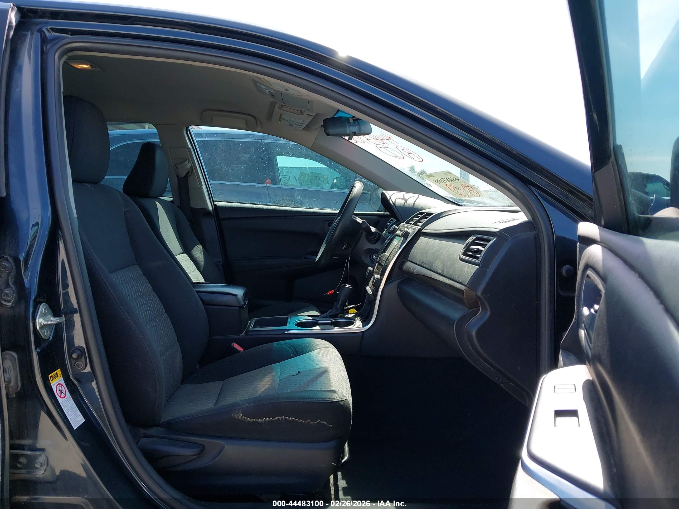 TOYOTA CAMRY image 5