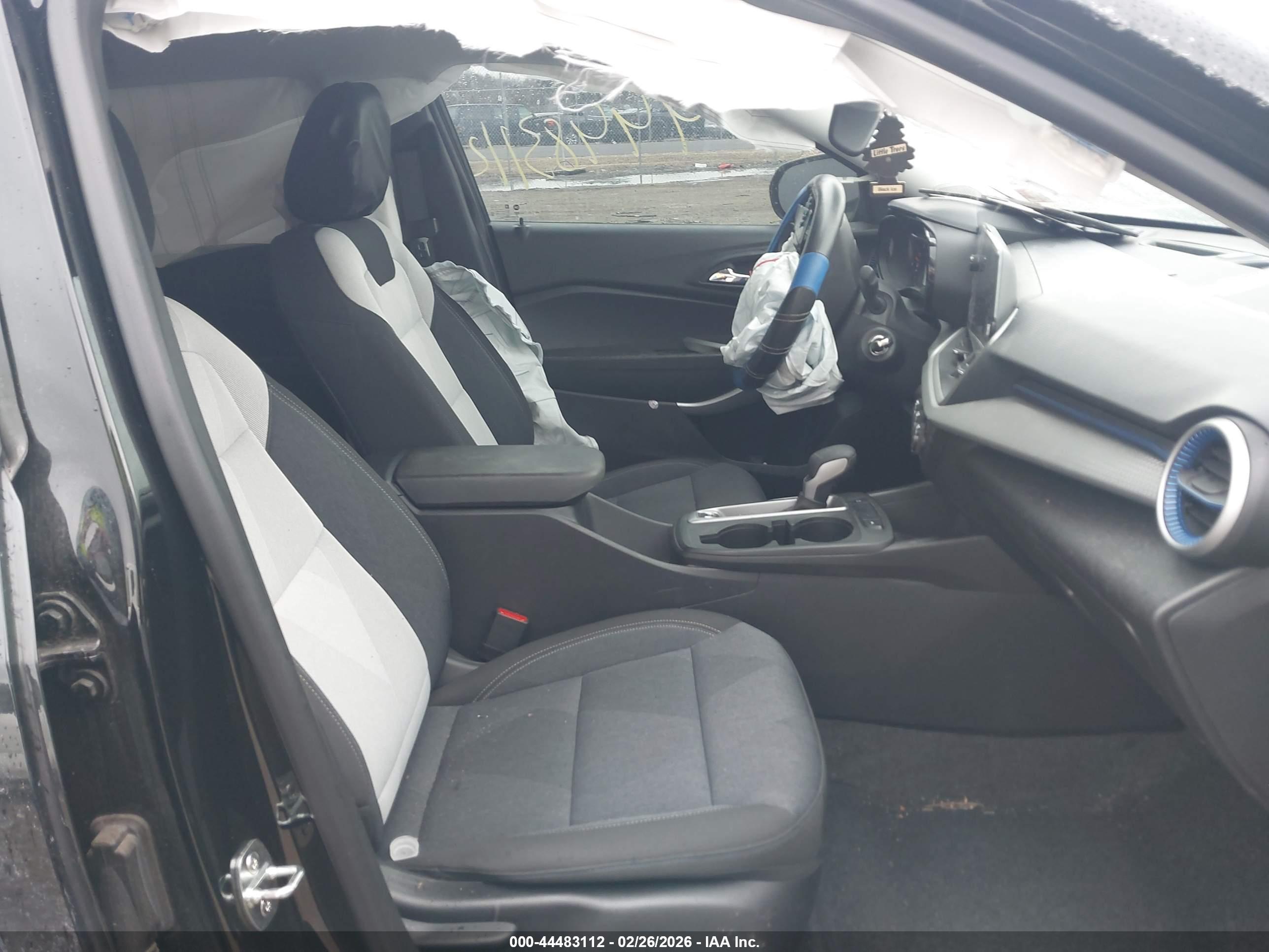 CHEVROLET TRAX image 5