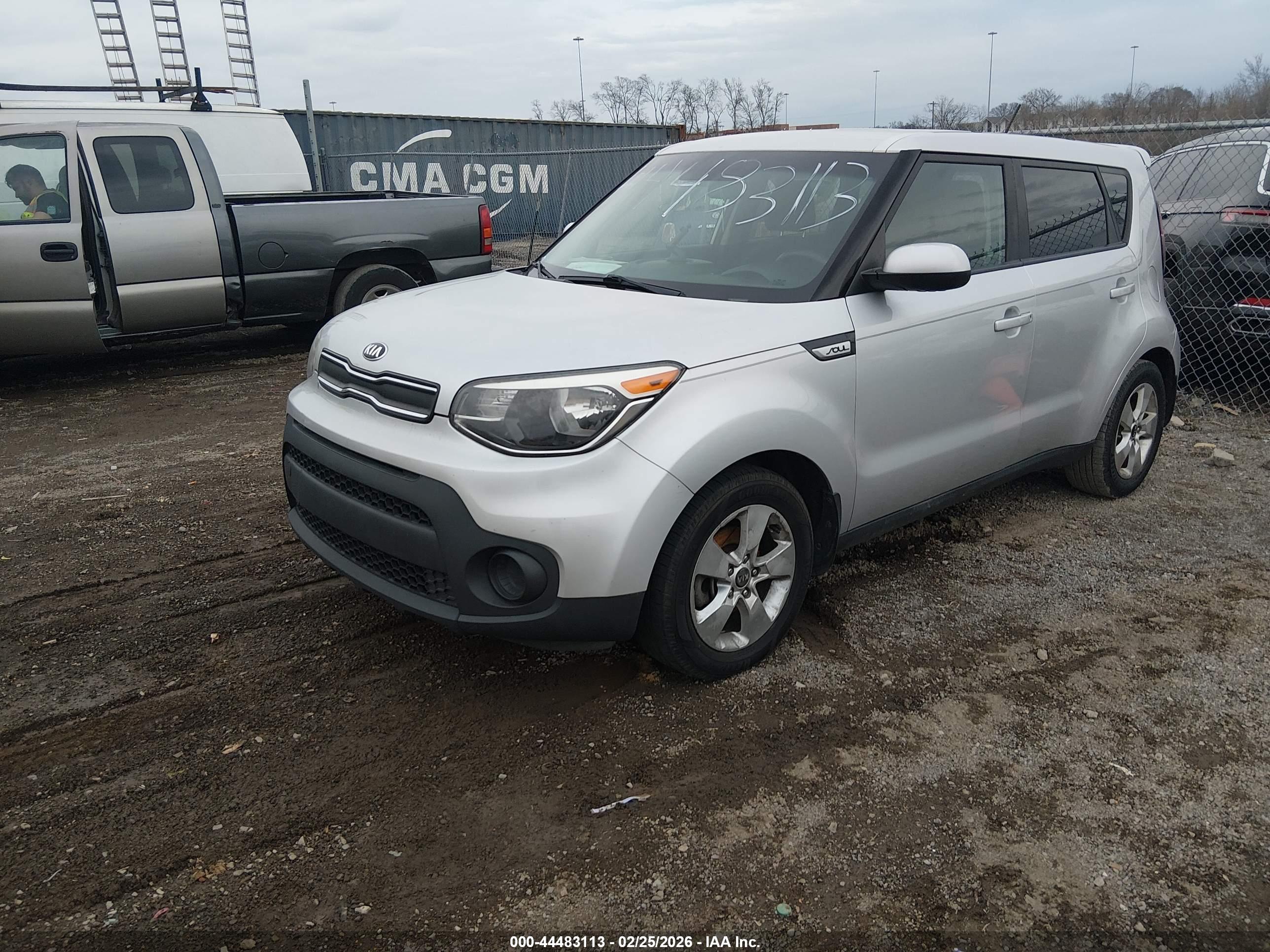 KIA SOUL image 2