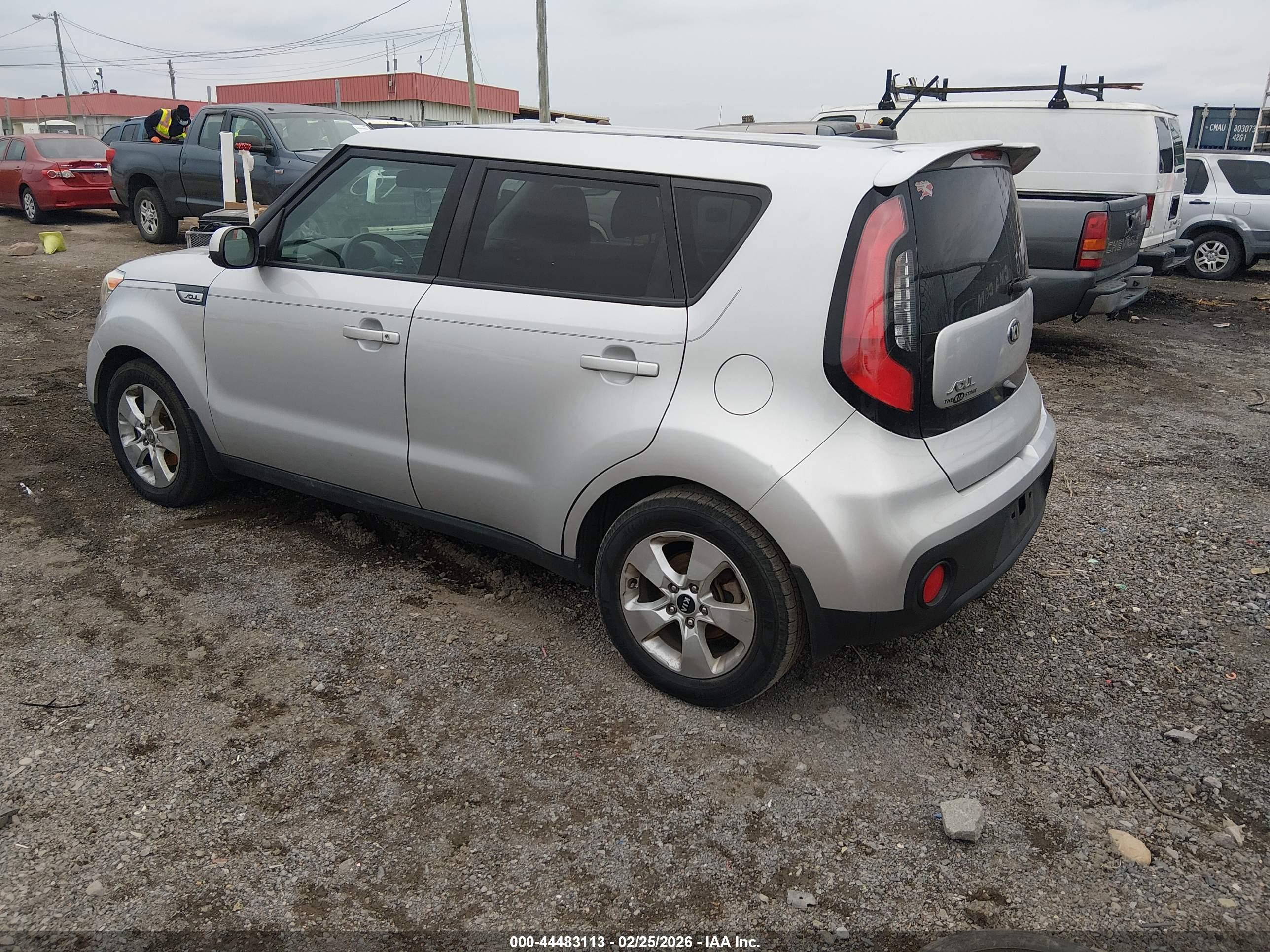 KIA SOUL image 3
