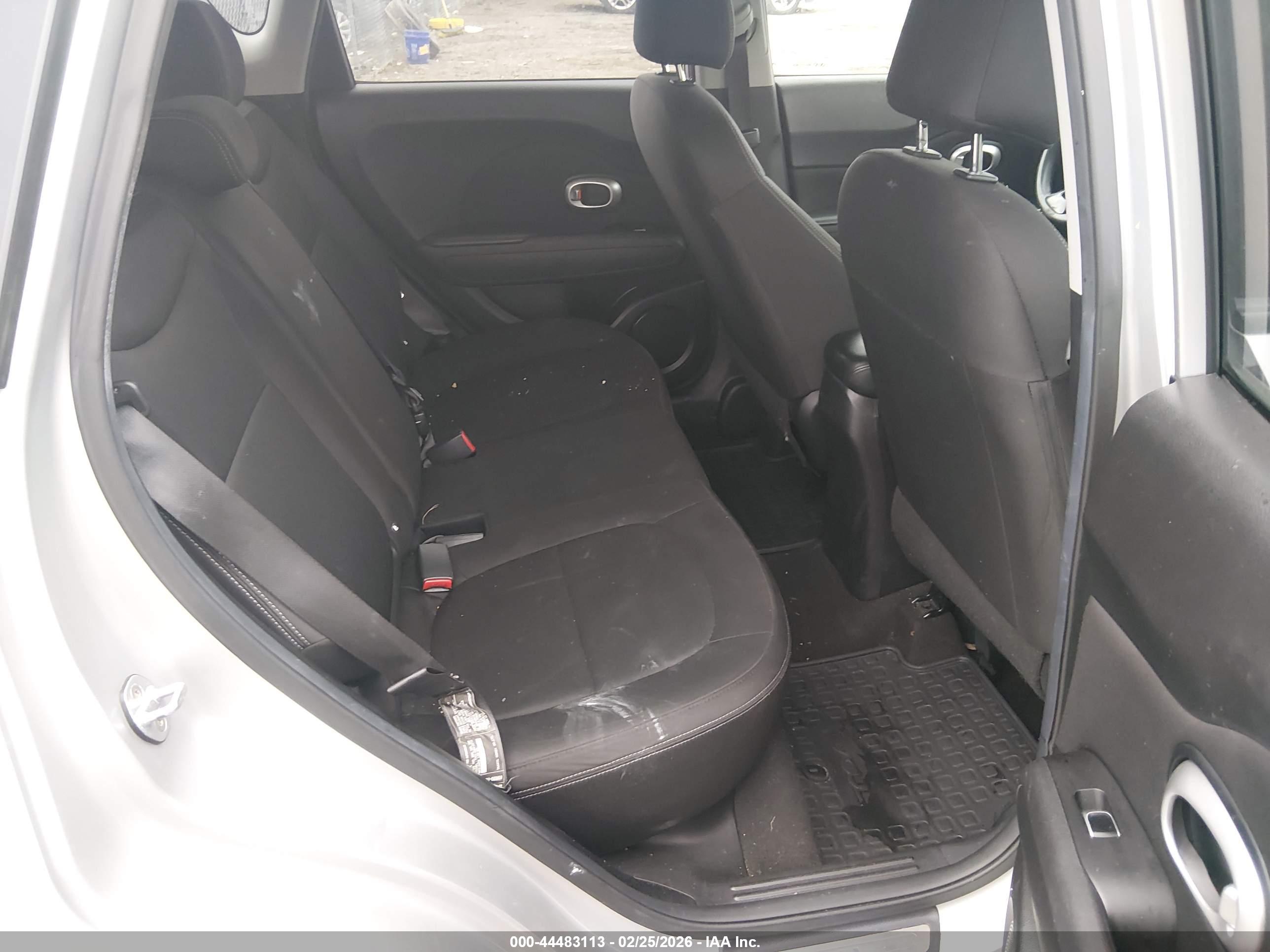KIA SOUL image 8