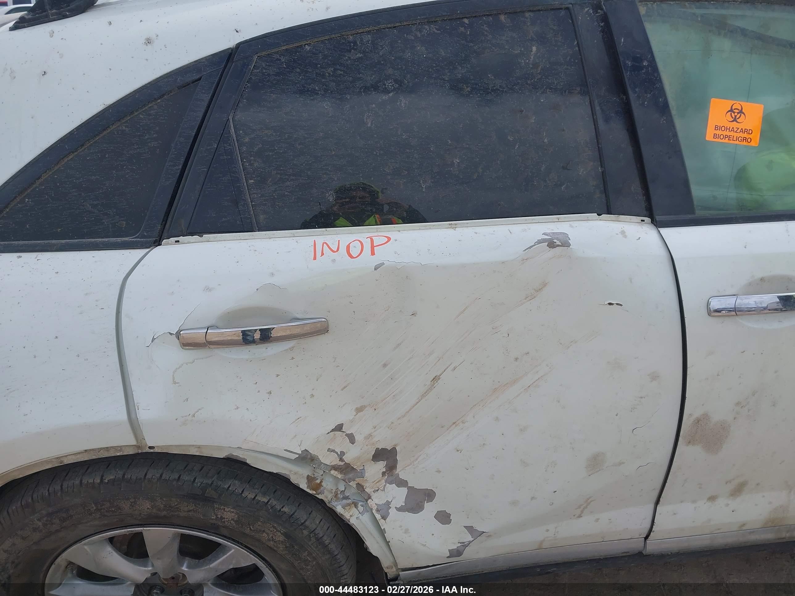 INFINITI FX35 image 8