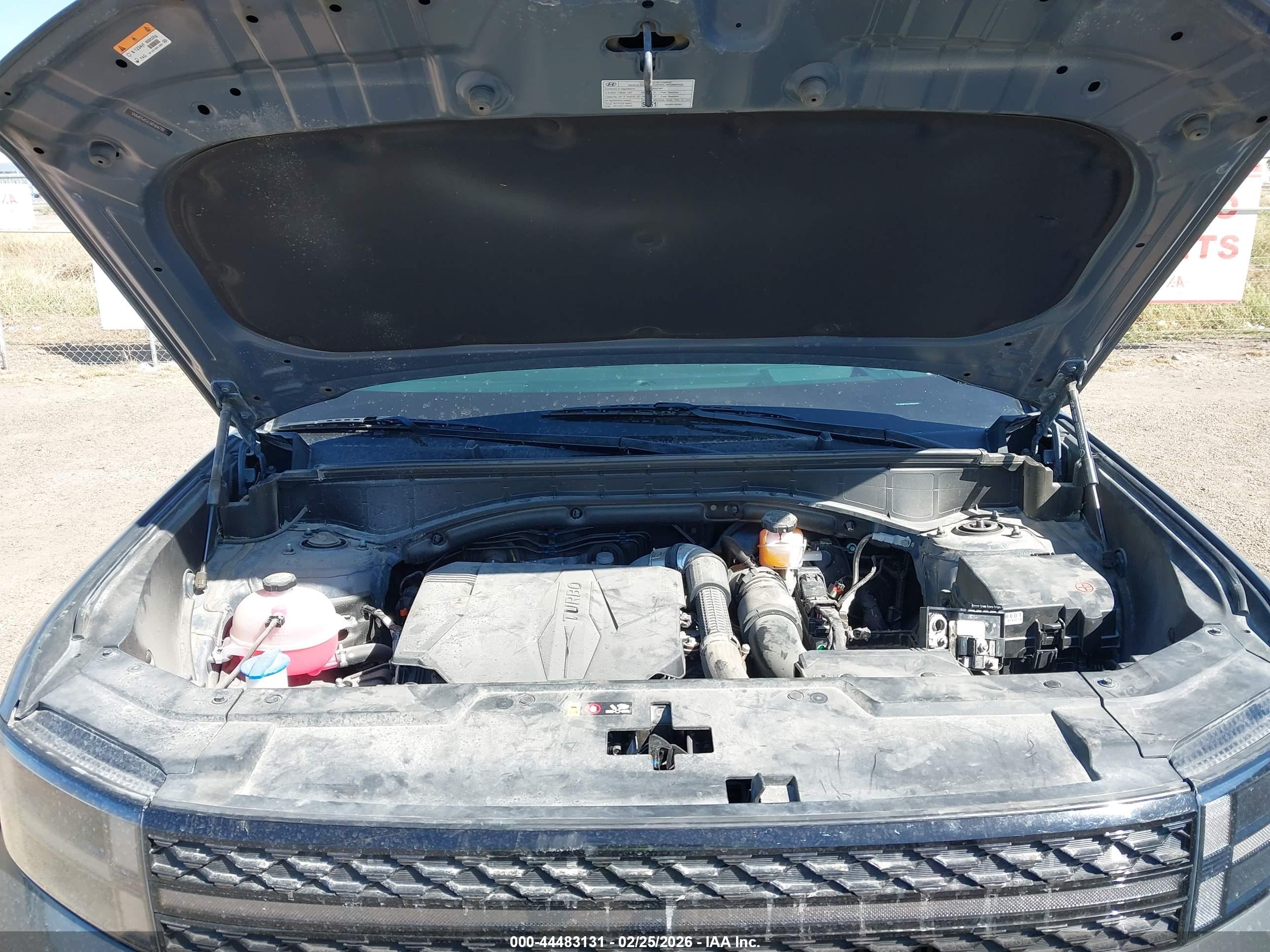 HYUNDAI SANTA image 10
