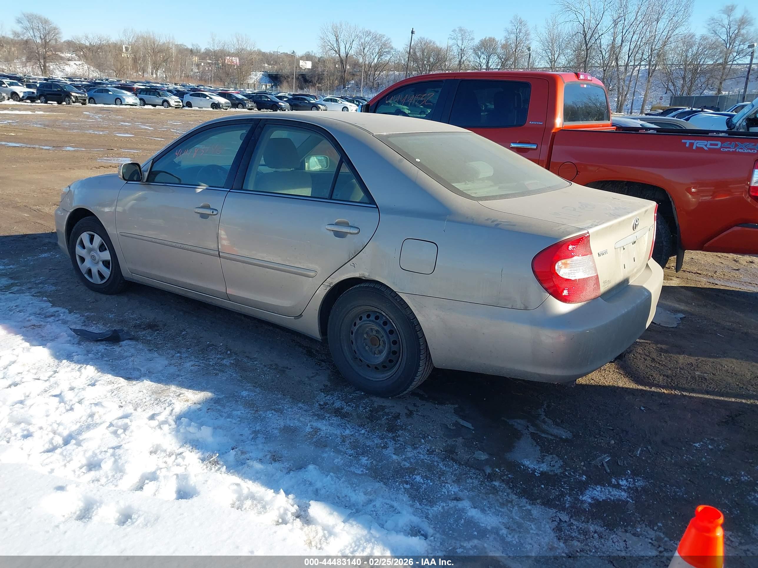 TOYOTA CAMRY image 3
