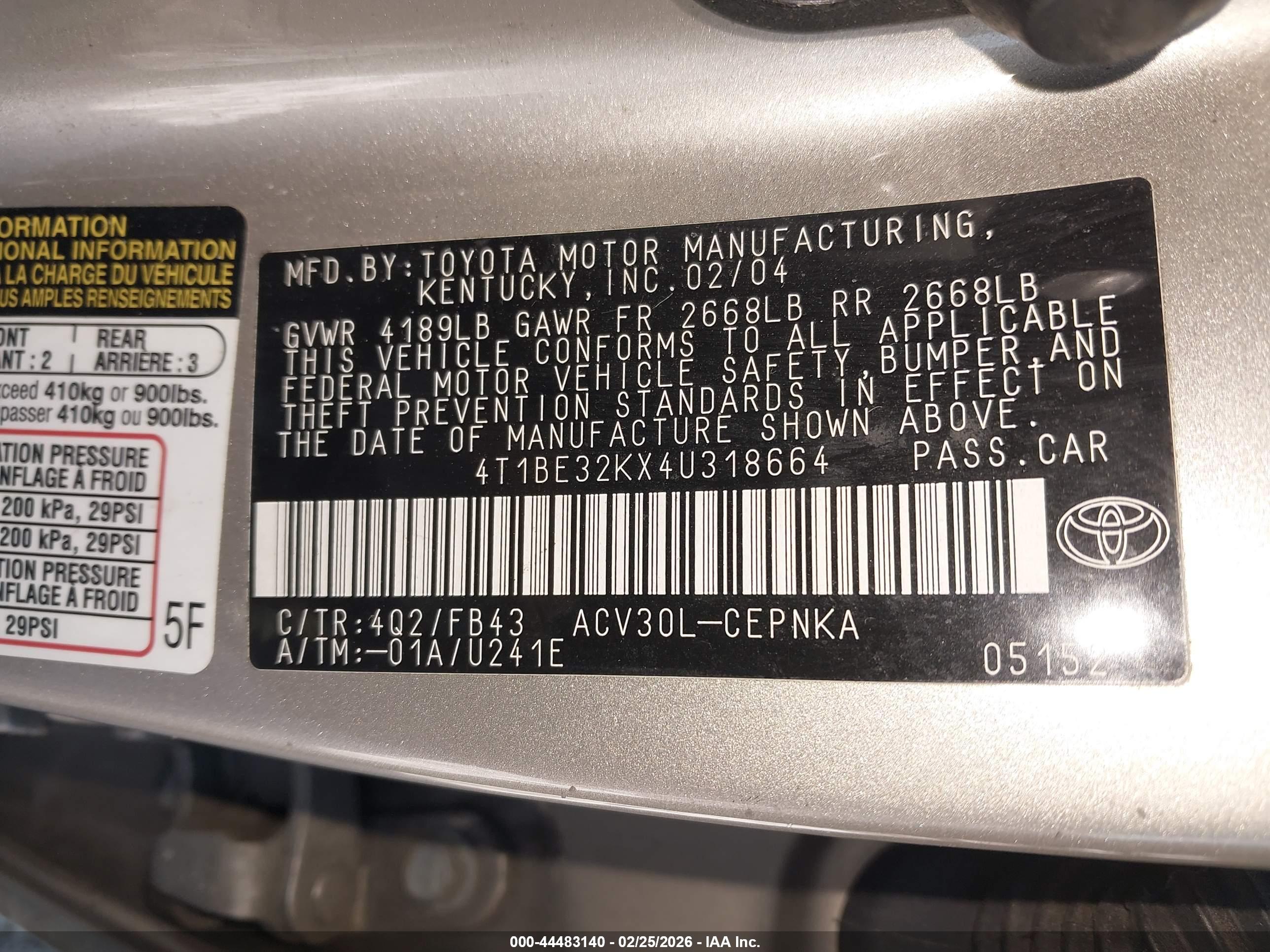 TOYOTA CAMRY image 9