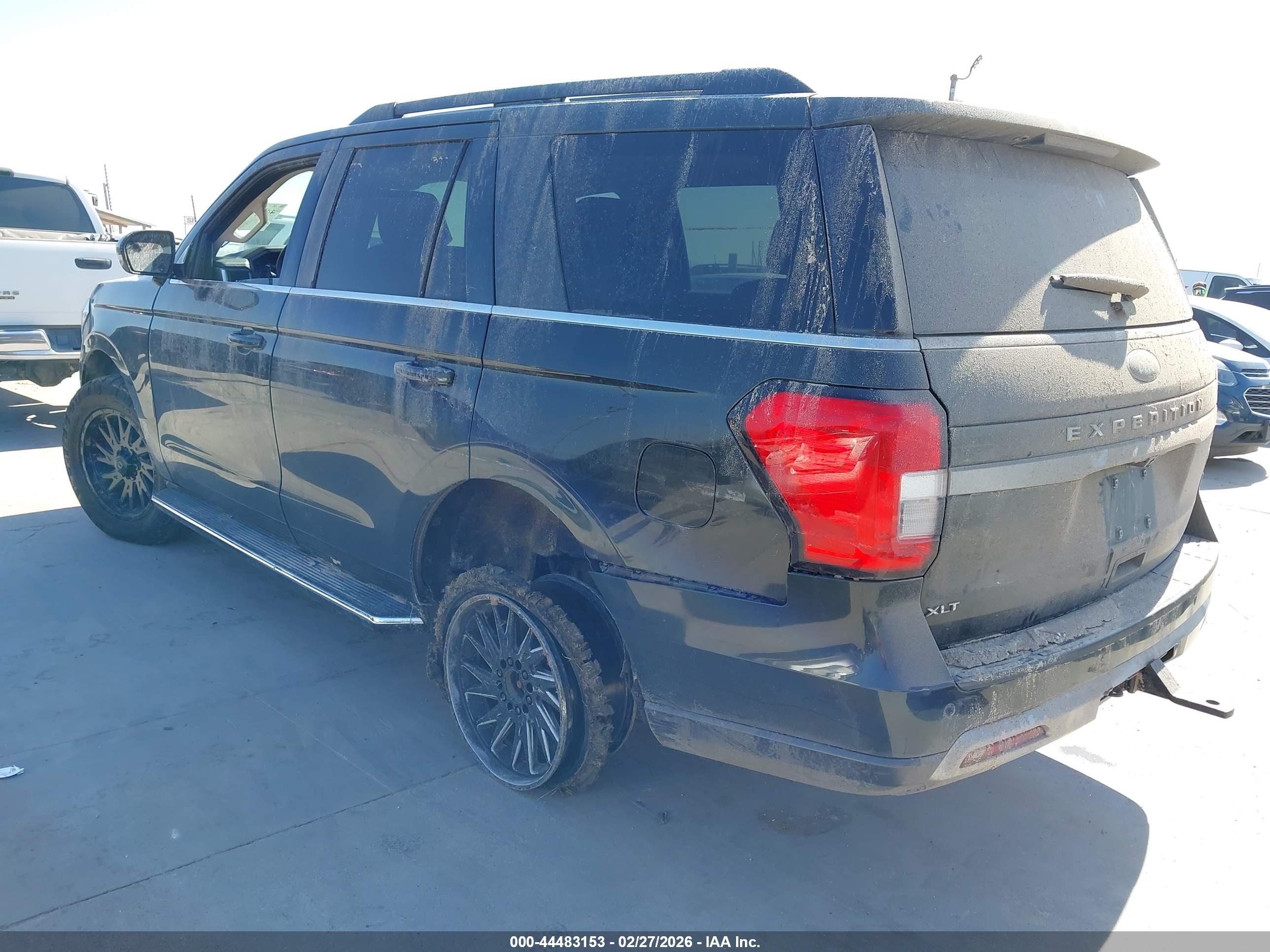FORD EXPEDITION image 3