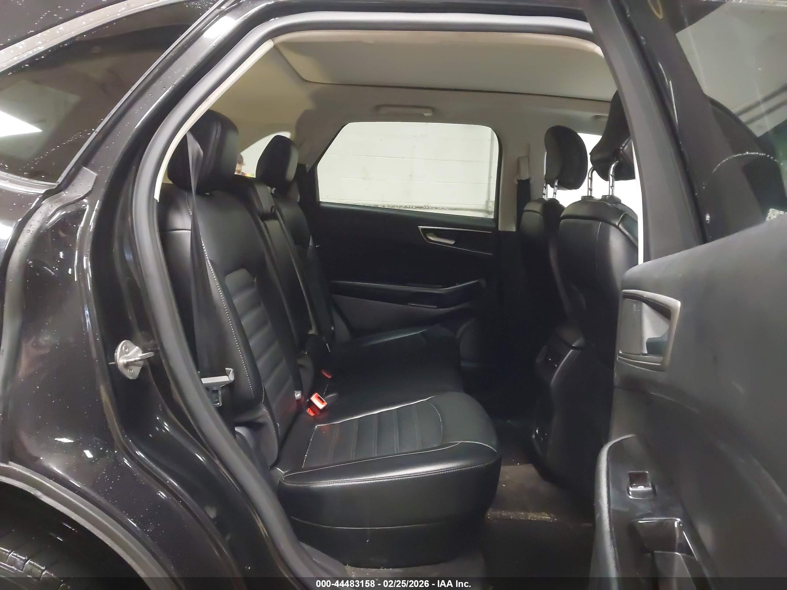 FORD EDGE image 8