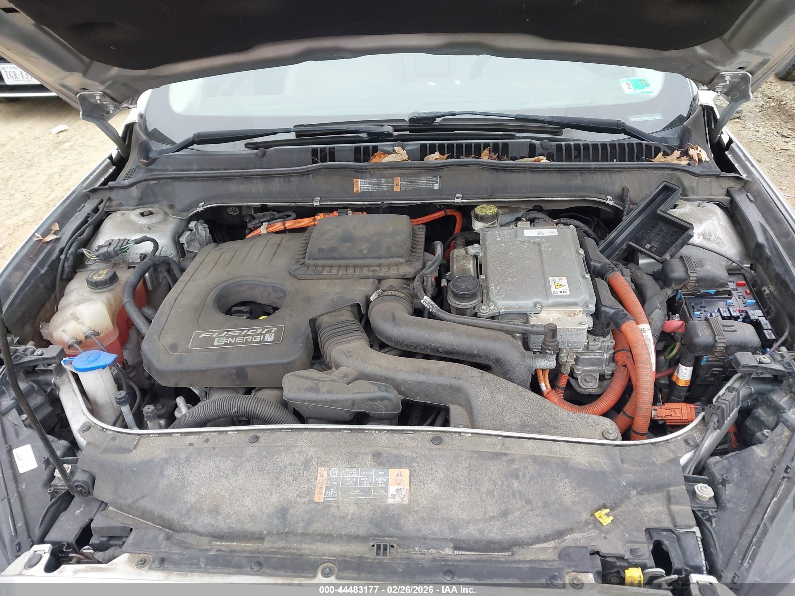 FORD FUSION image 10