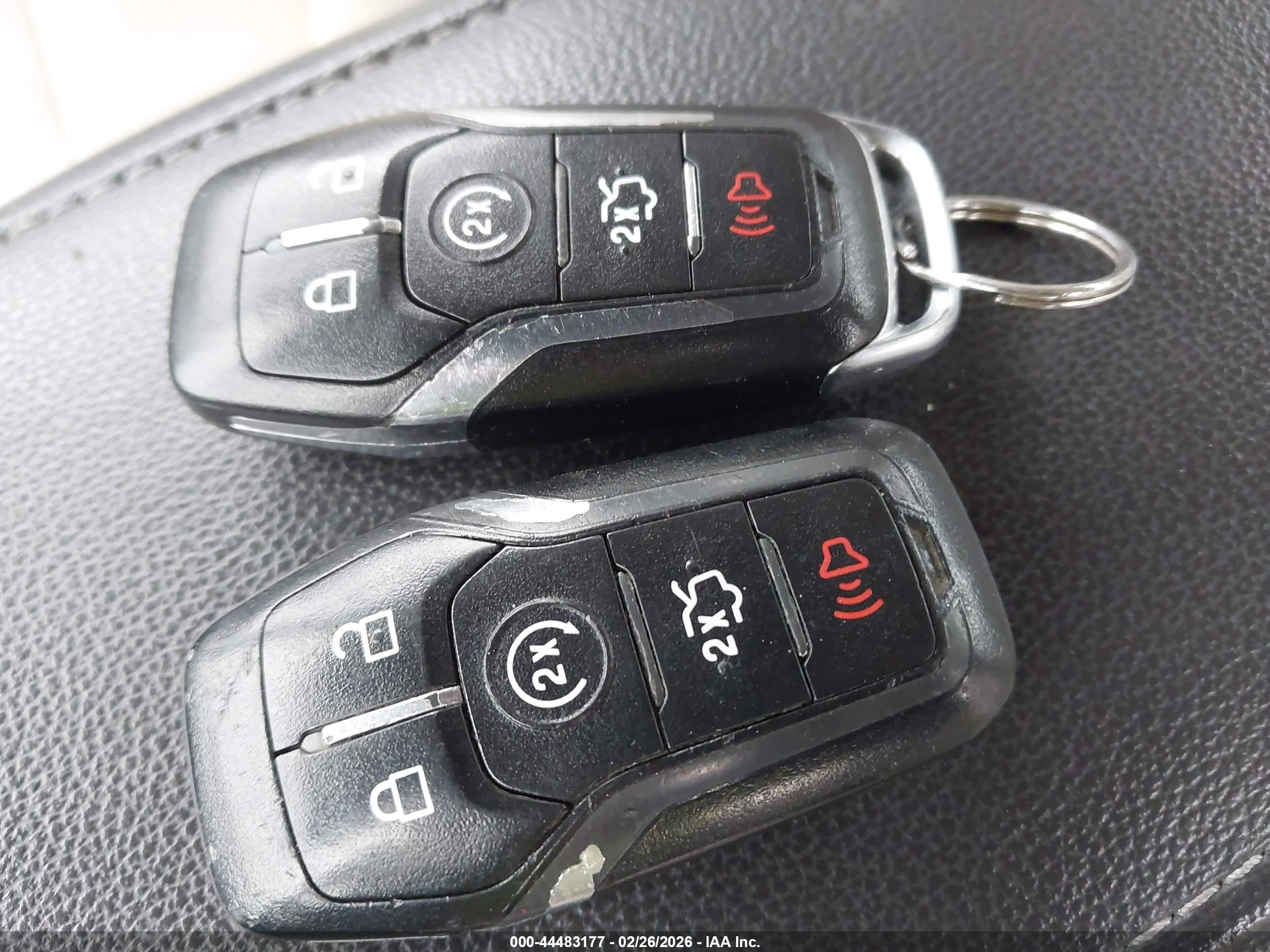 FORD FUSION image 11