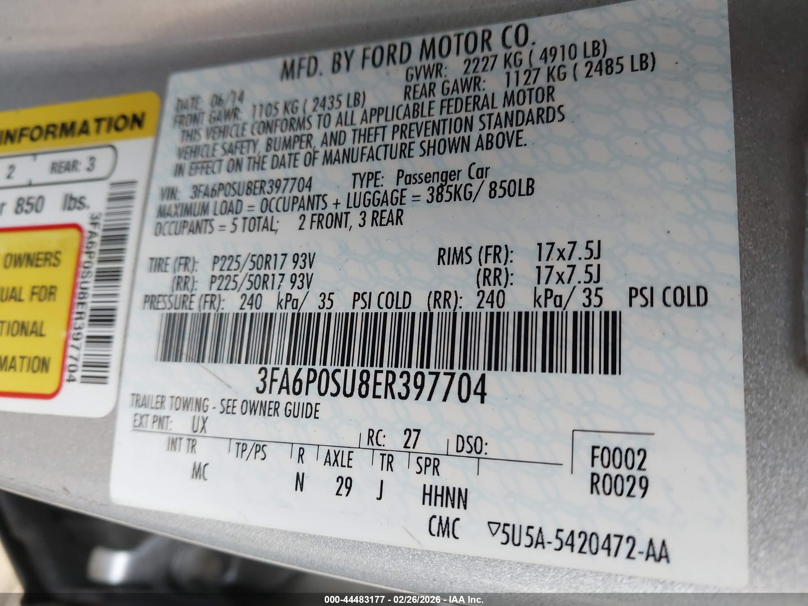 FORD FUSION image 9