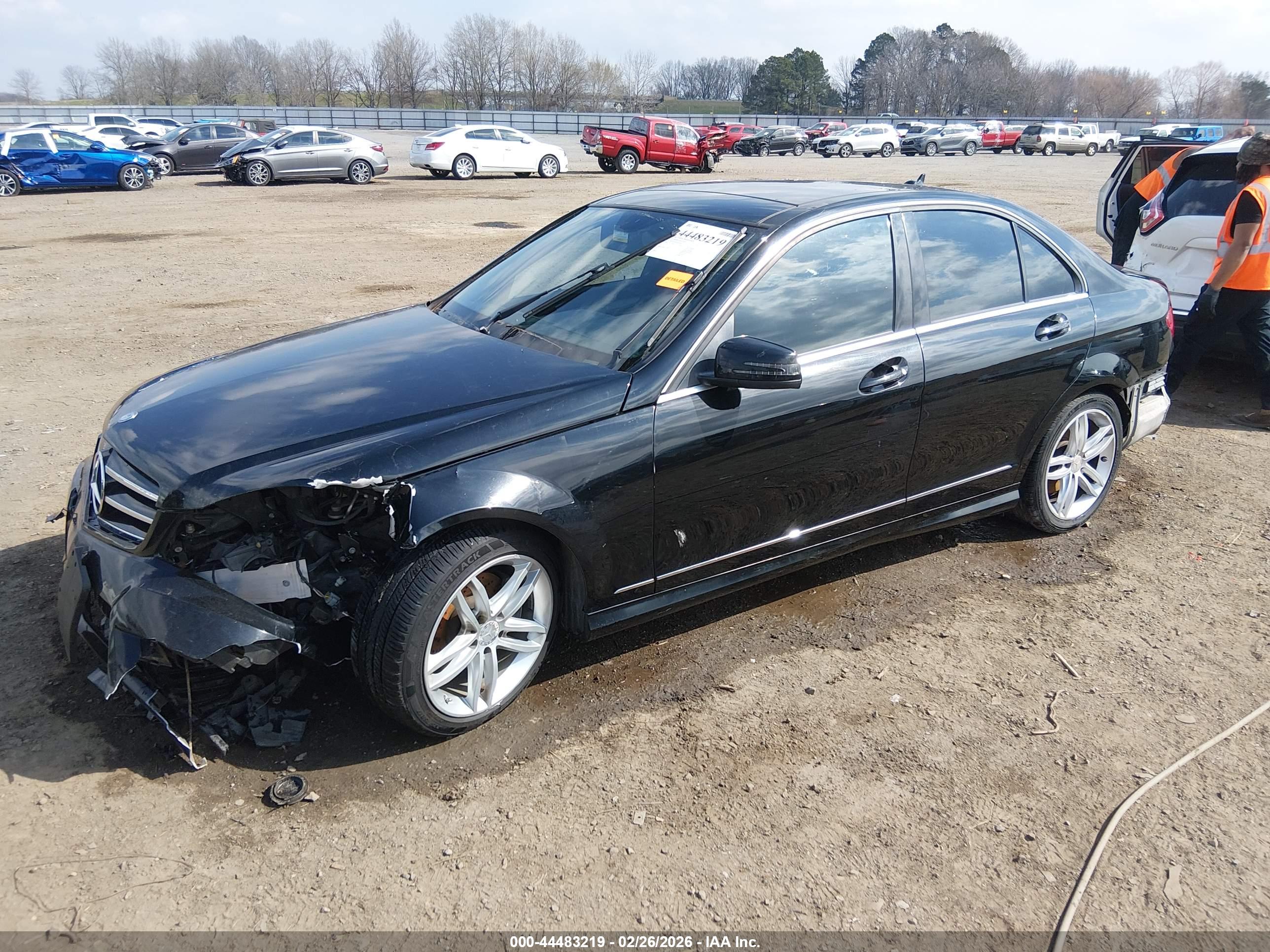 MERCEDES-BENZ C image 2