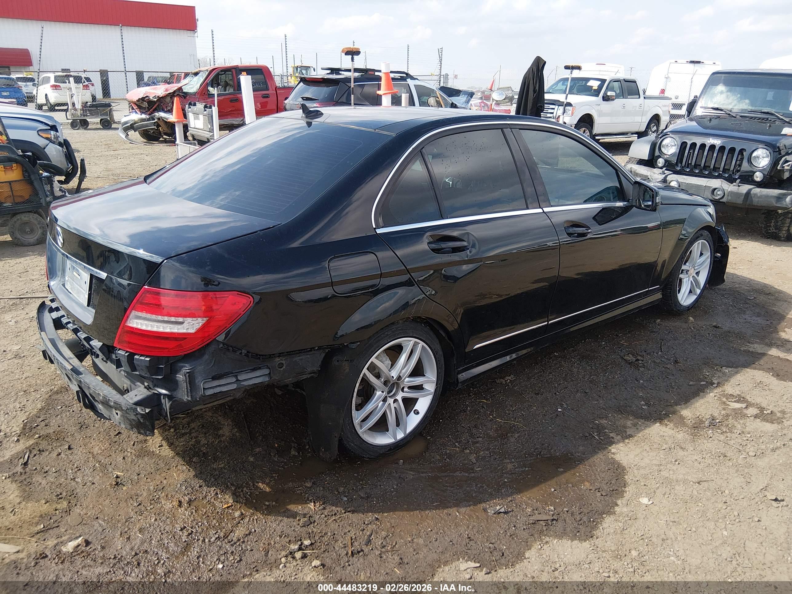 MERCEDES-BENZ C image 4