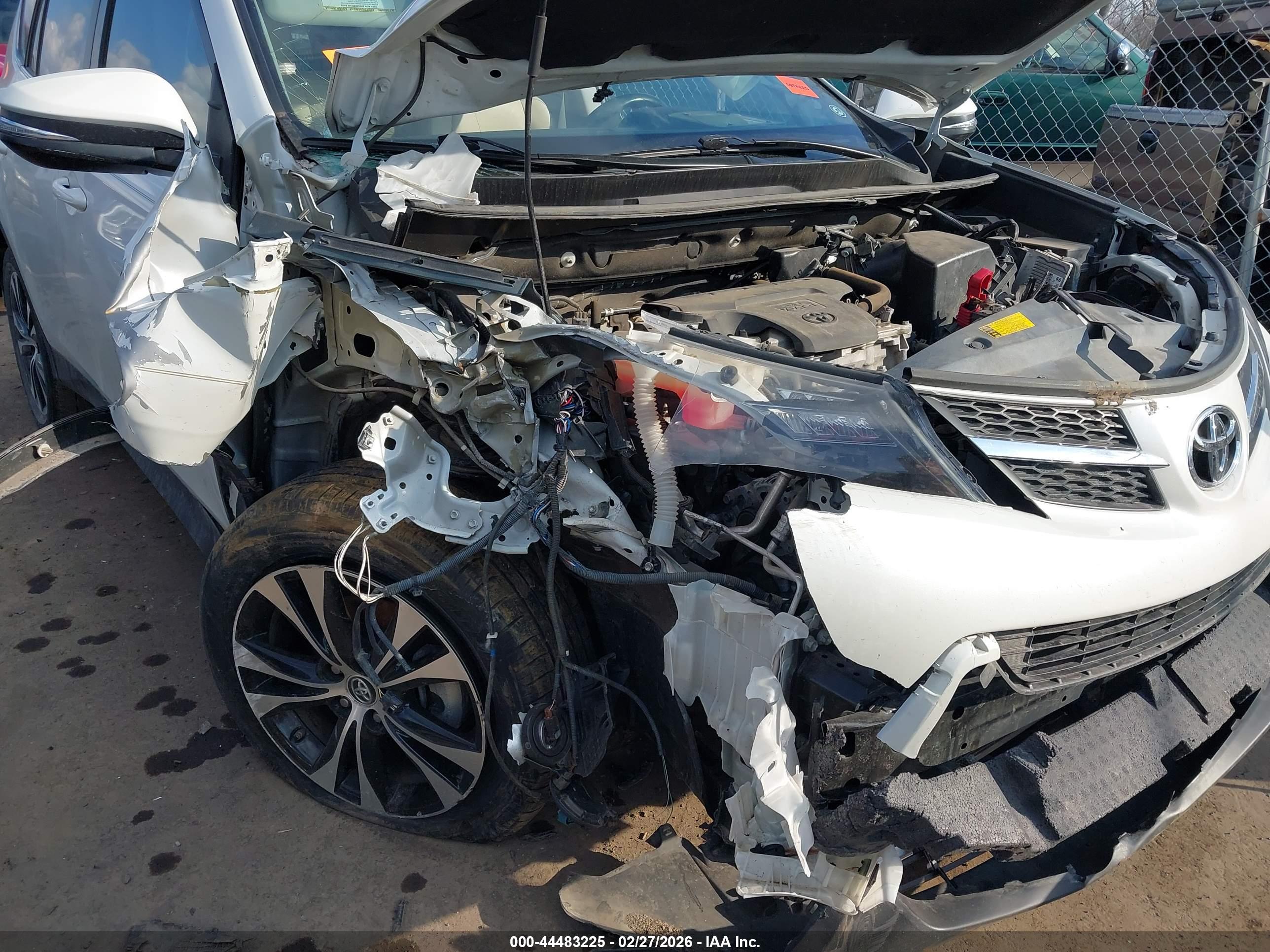 TOYOTA RAV4 image 6