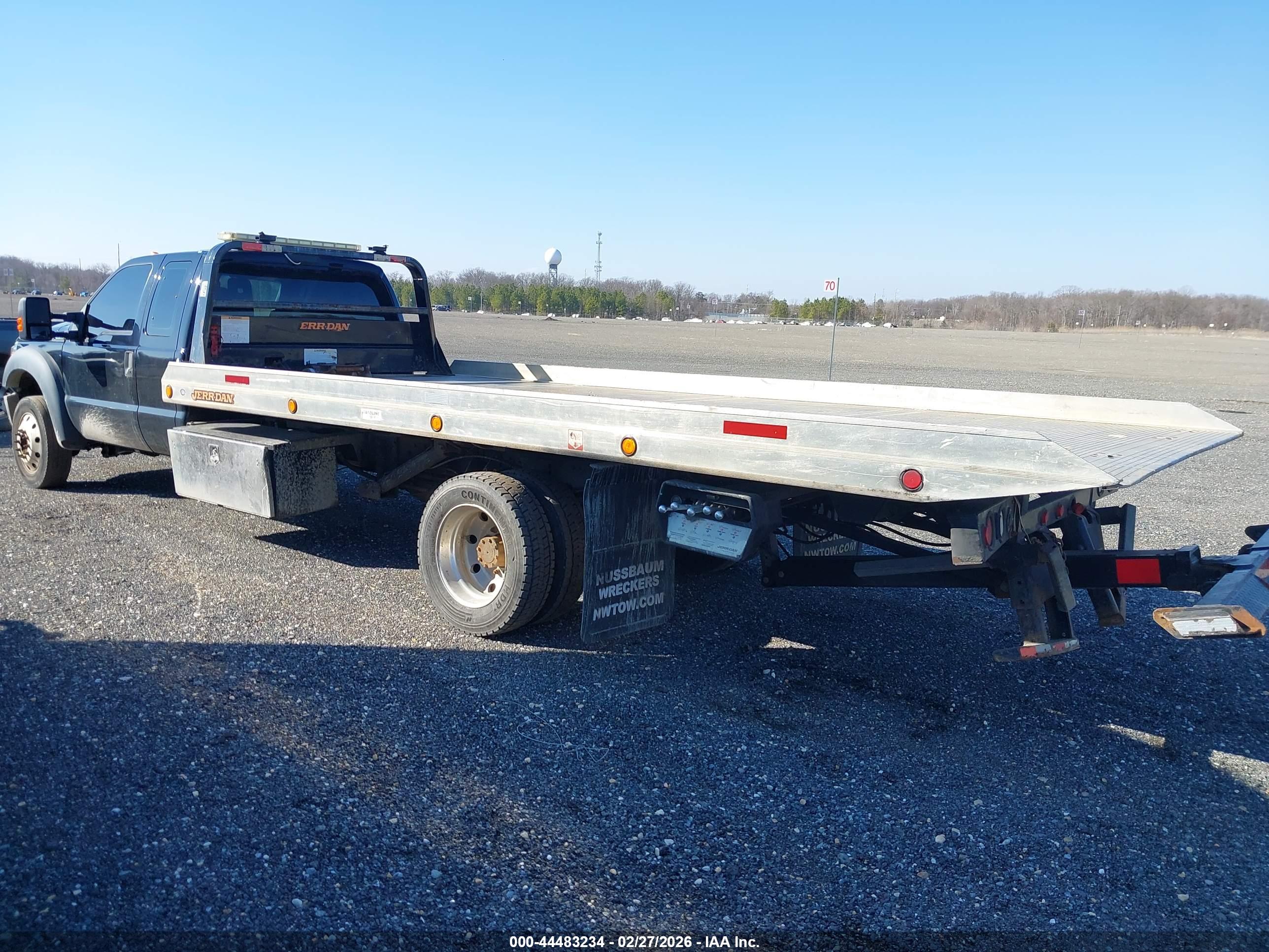 FORD F-550 image 3