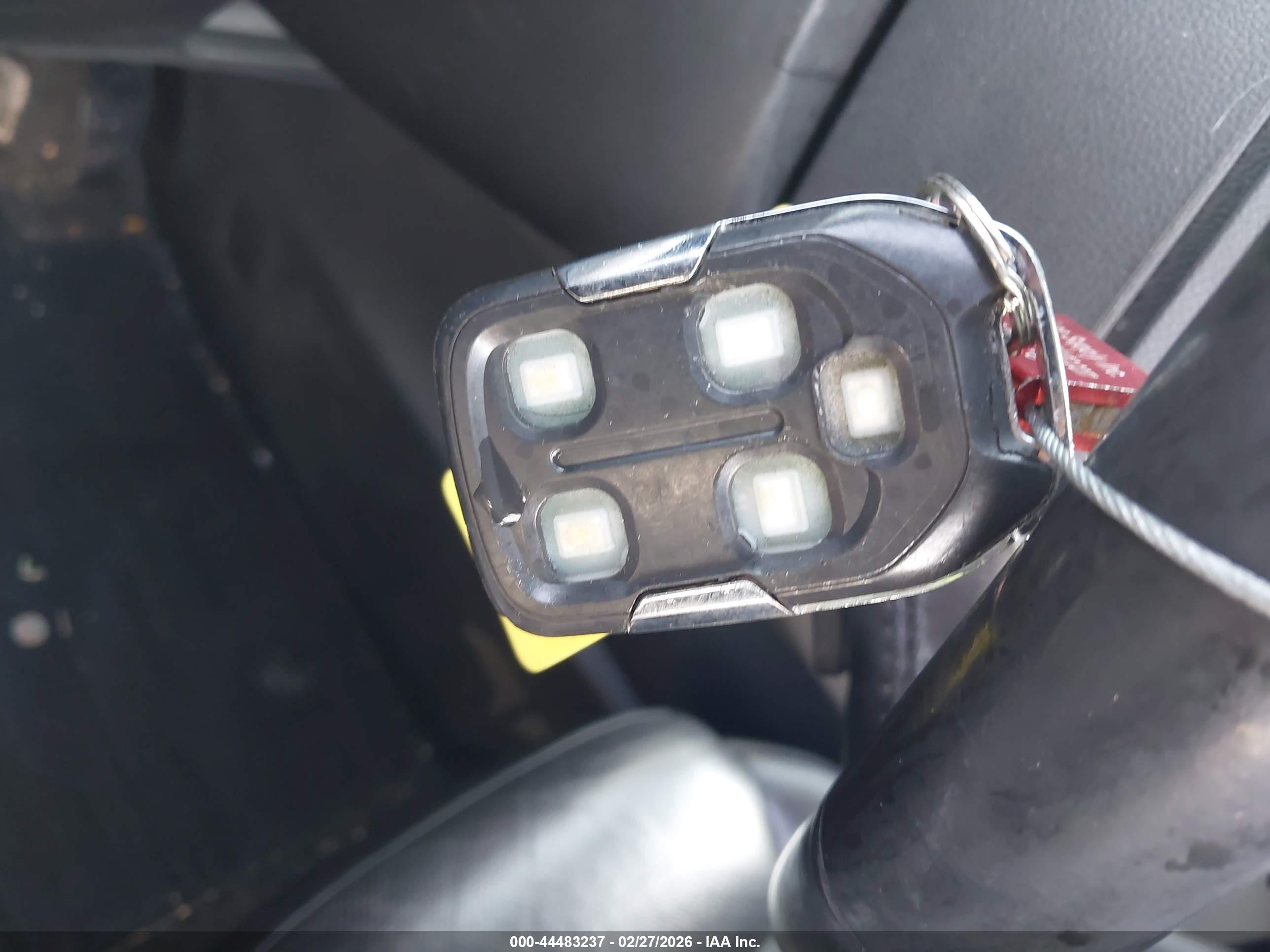 GMC ACADIA image 11