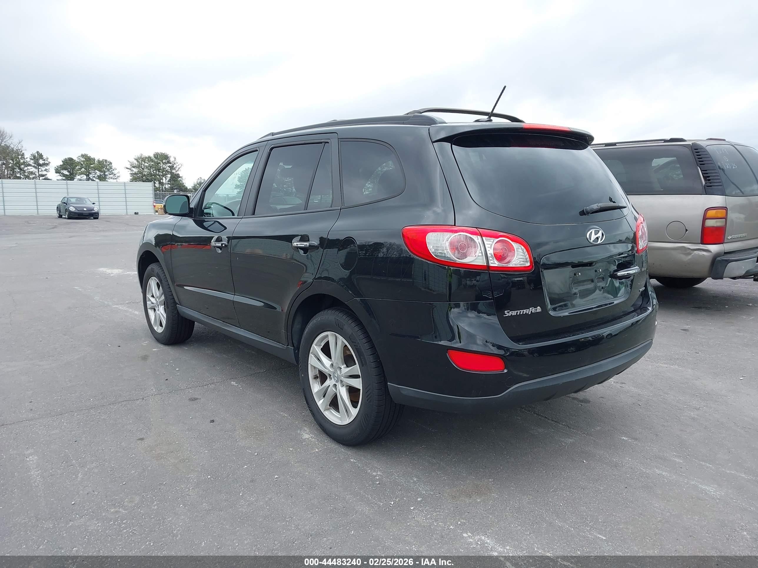 HYUNDAI SANTA image 3