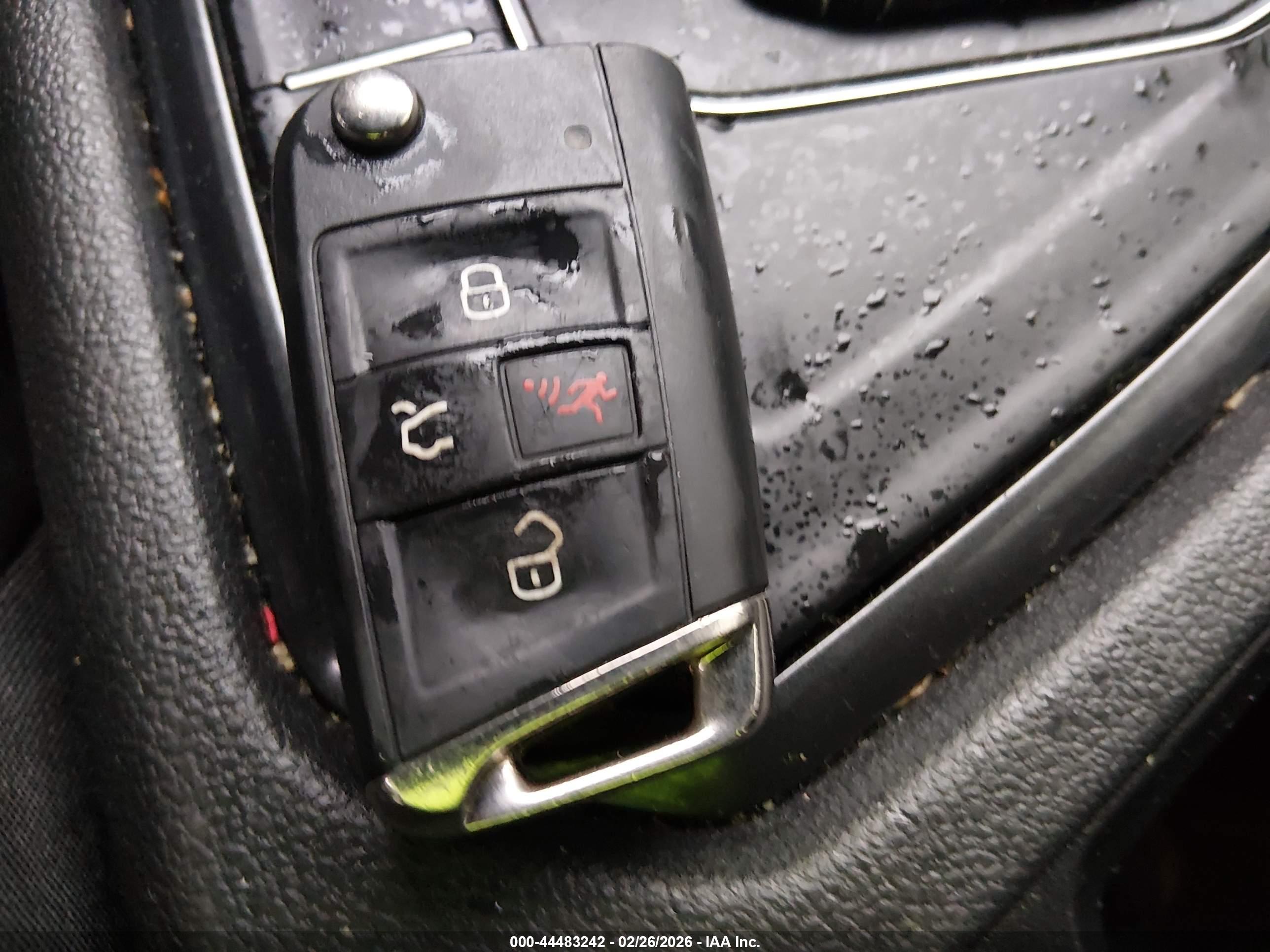 VOLKSWAGEN TIGUAN image 11