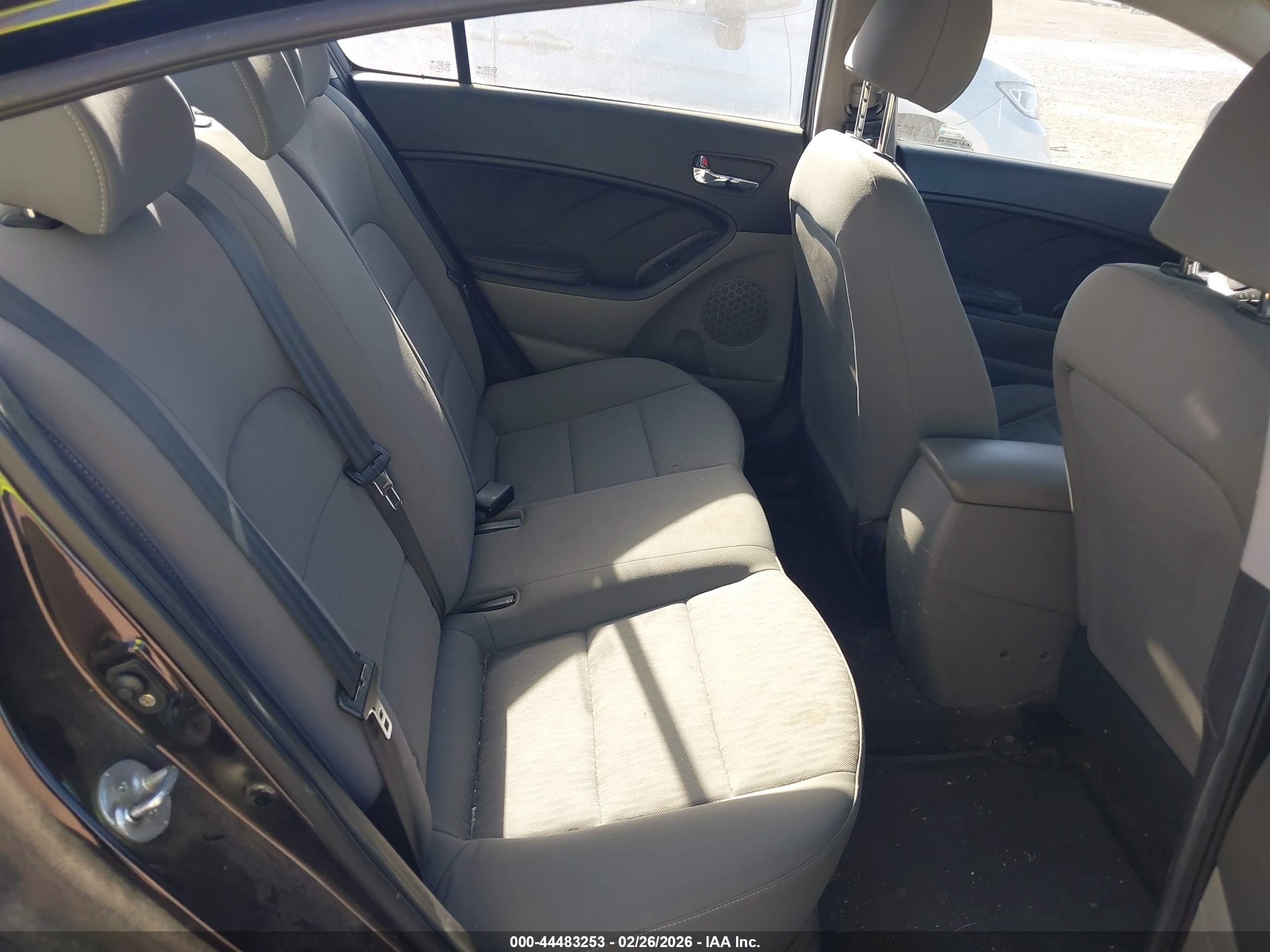 KIA FORTE image 8