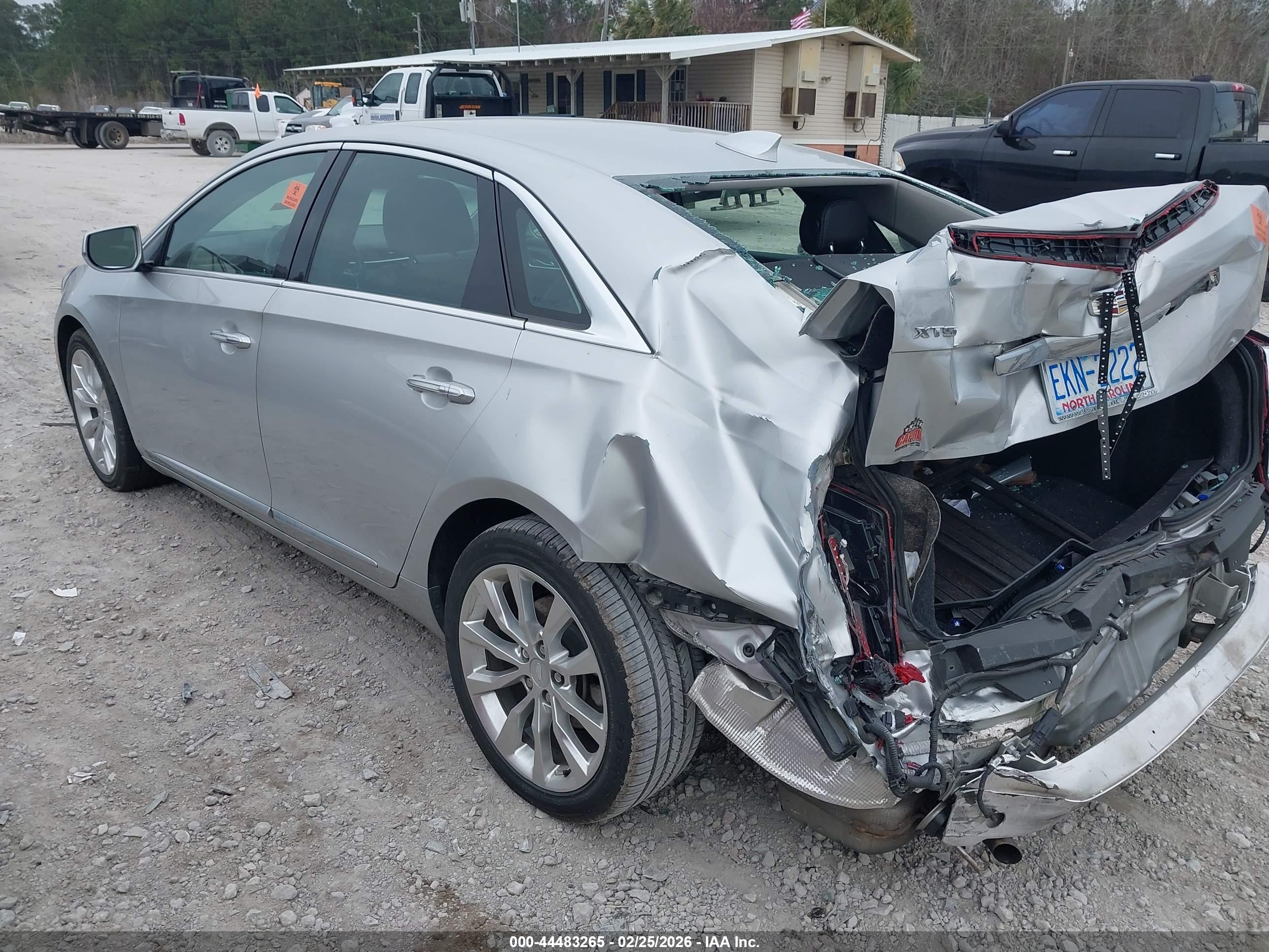 CADILLAC XTS image 3