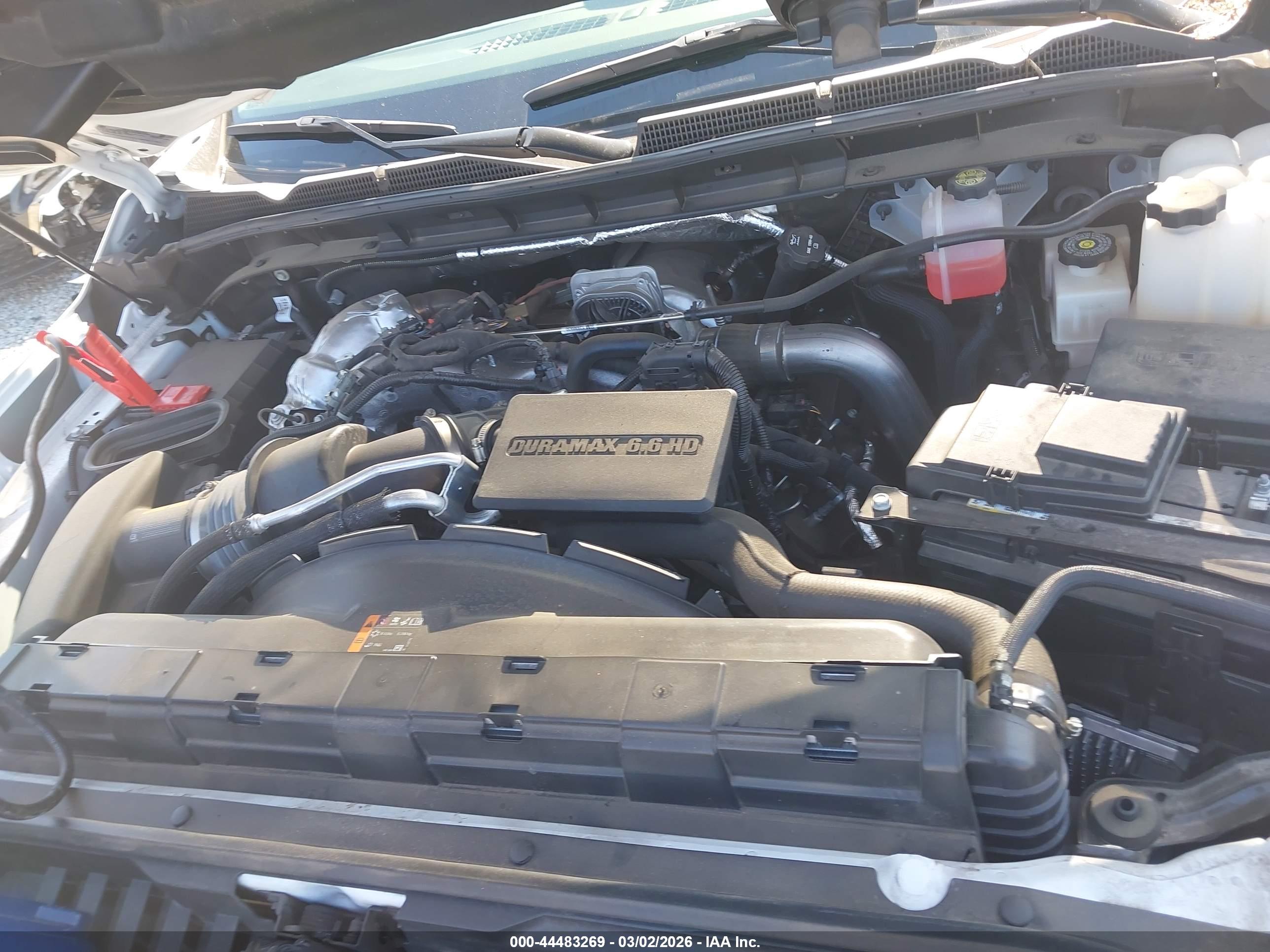 GMC SIERRA image 10