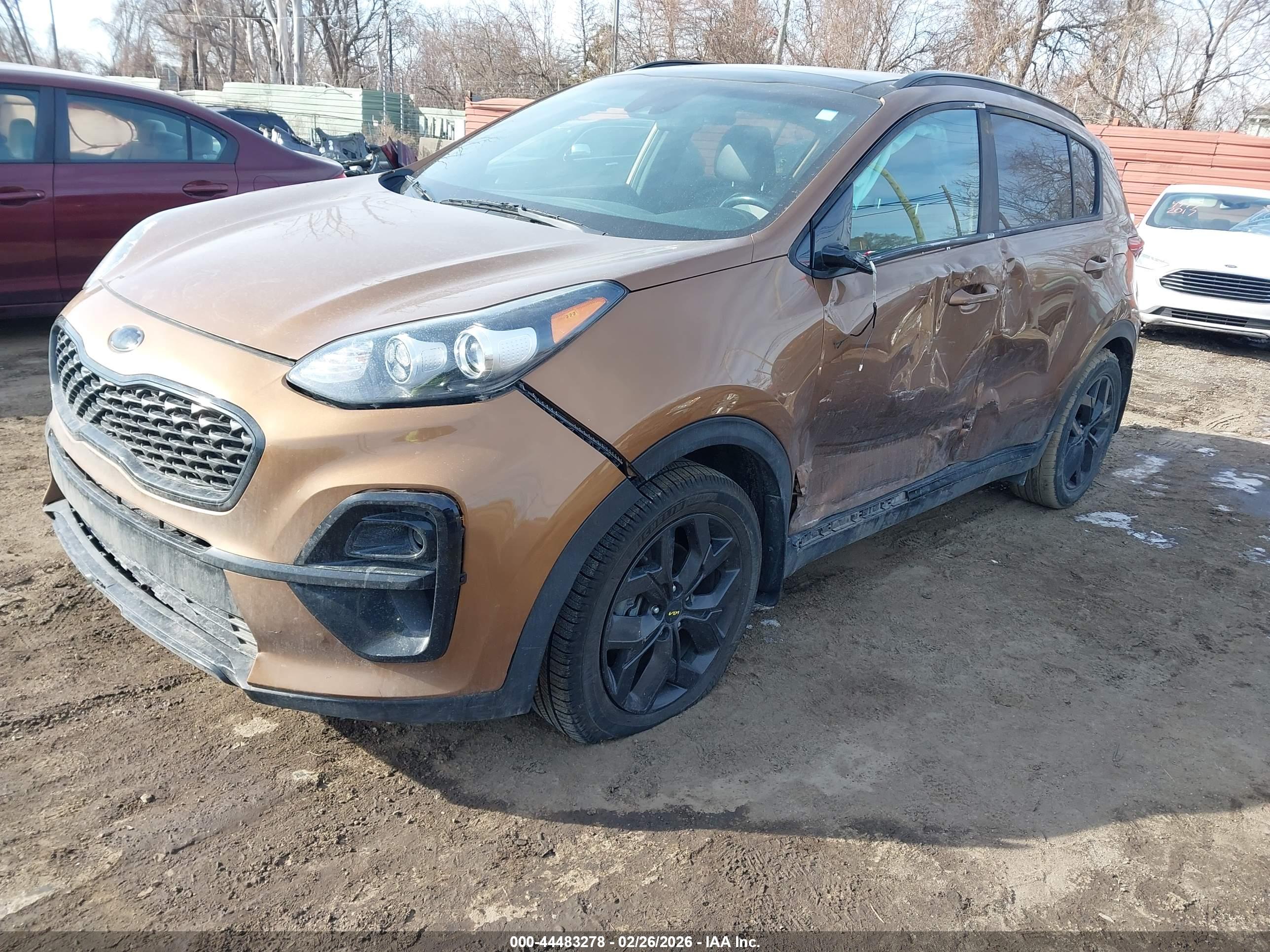 KIA SPORTAGE image 2