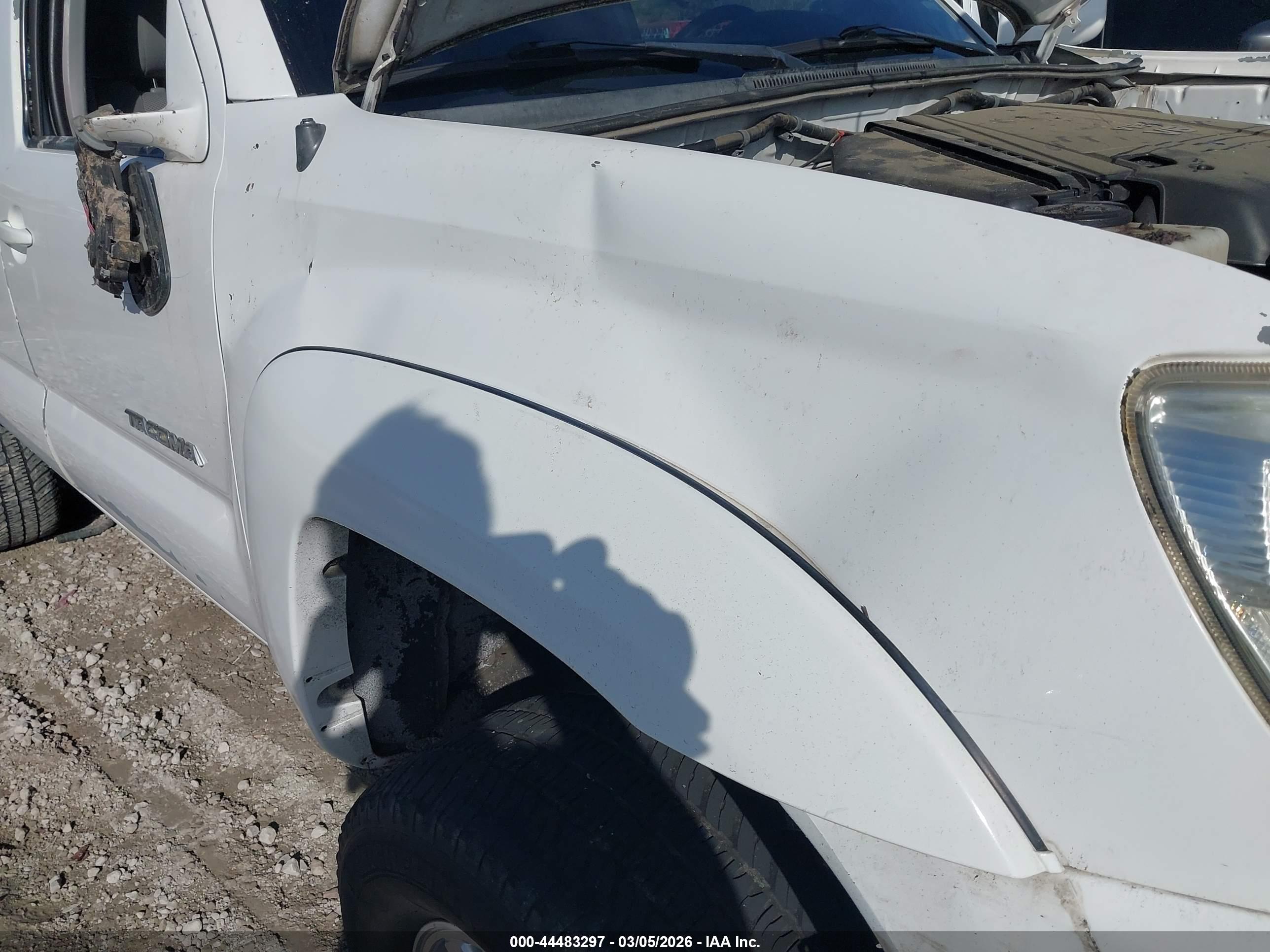 TOYOTA TACOMA image 6